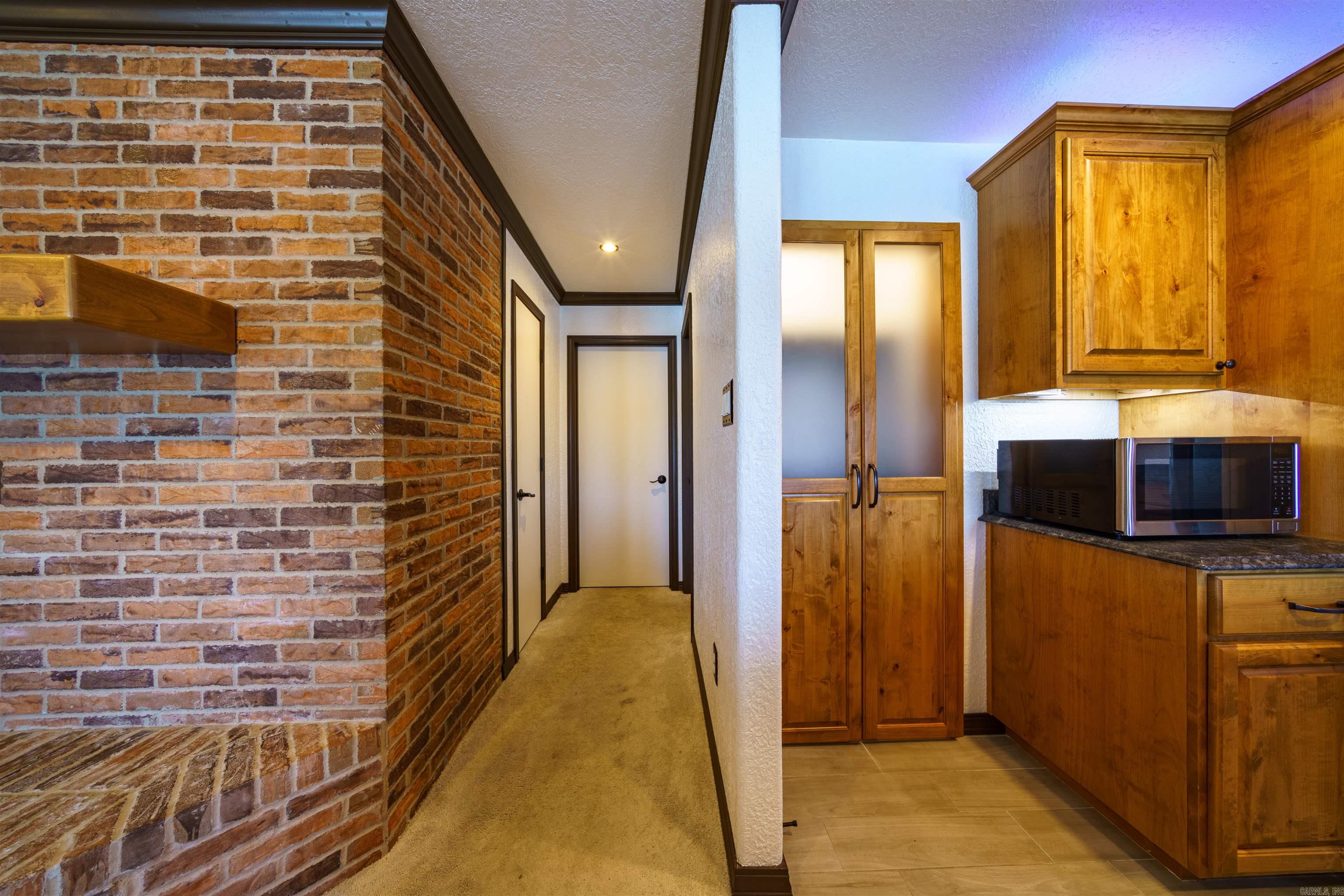 SOUTH SHORE - Residential