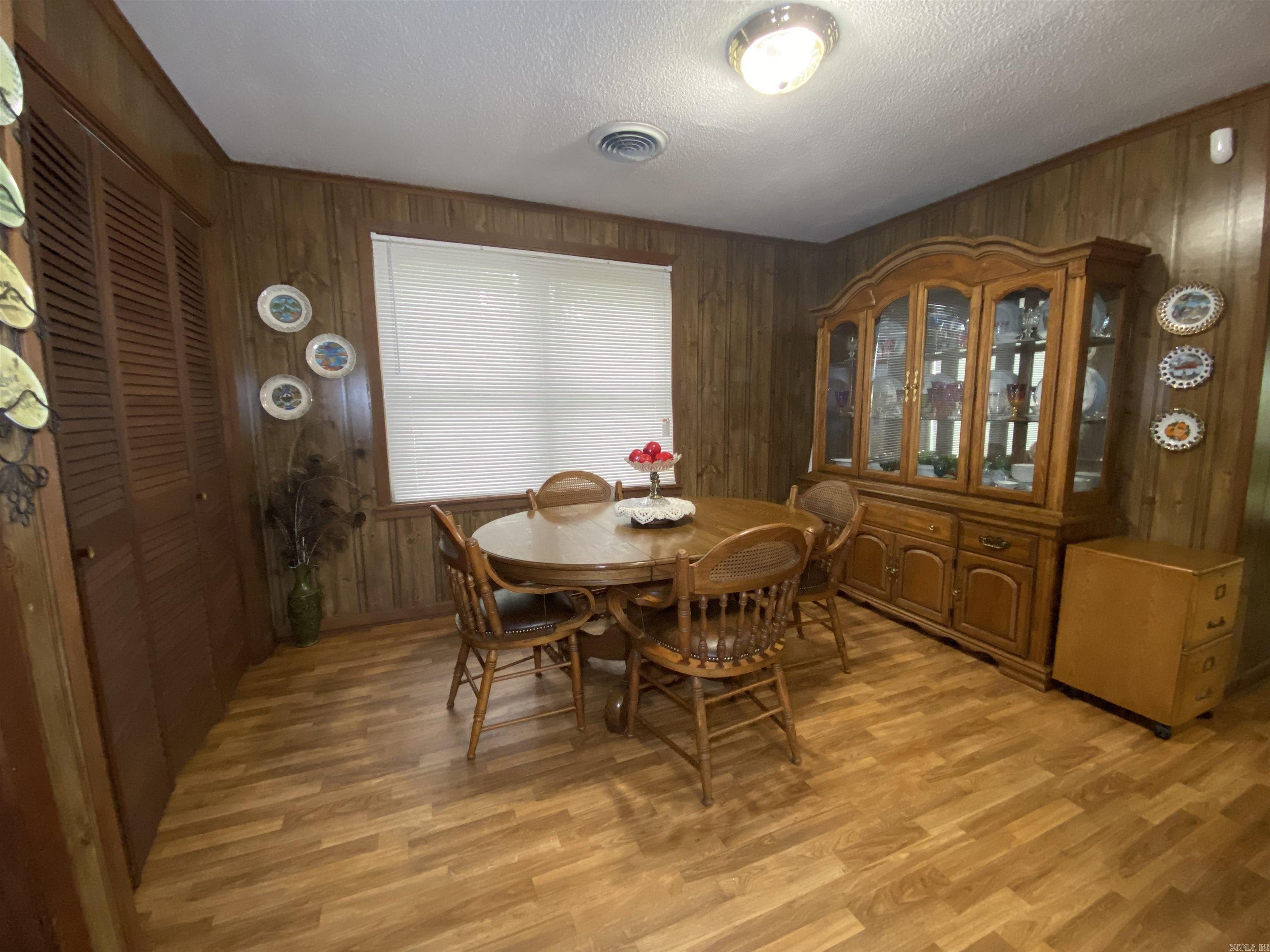 OAKHURST - Residential