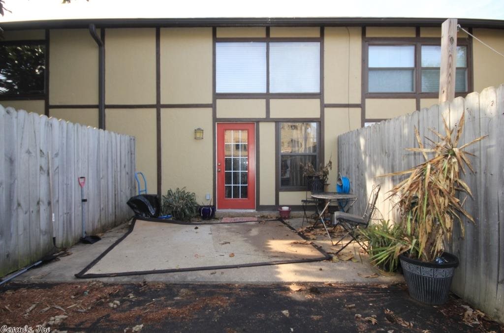 Quarters - Residential