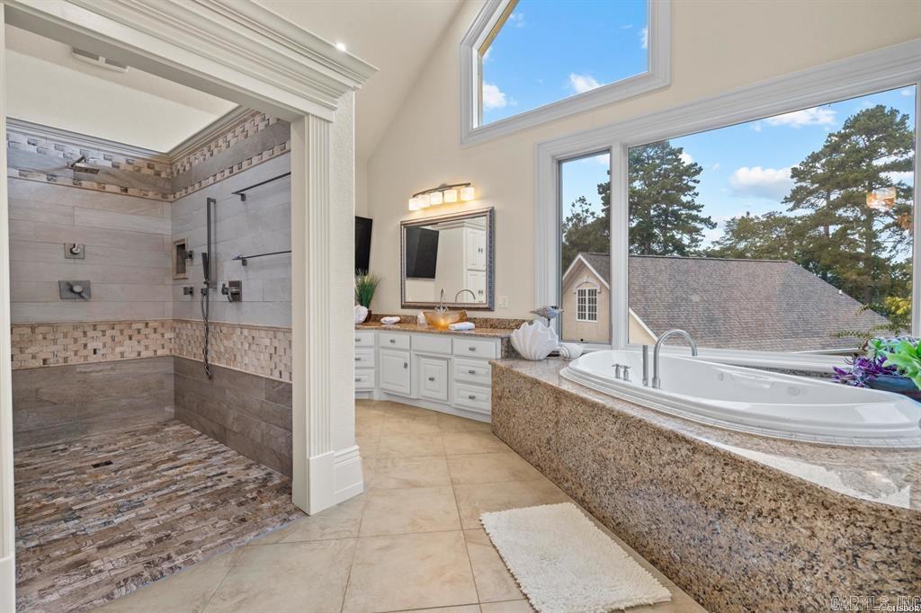 HUNTER HEIGHTS - Residential