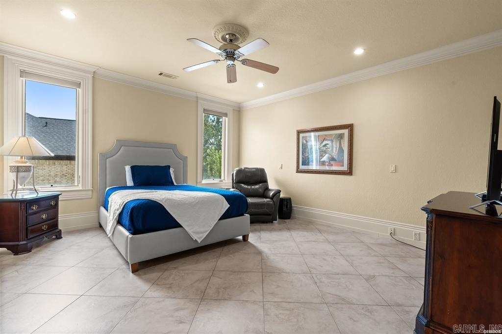HUNTER HEIGHTS - Residential