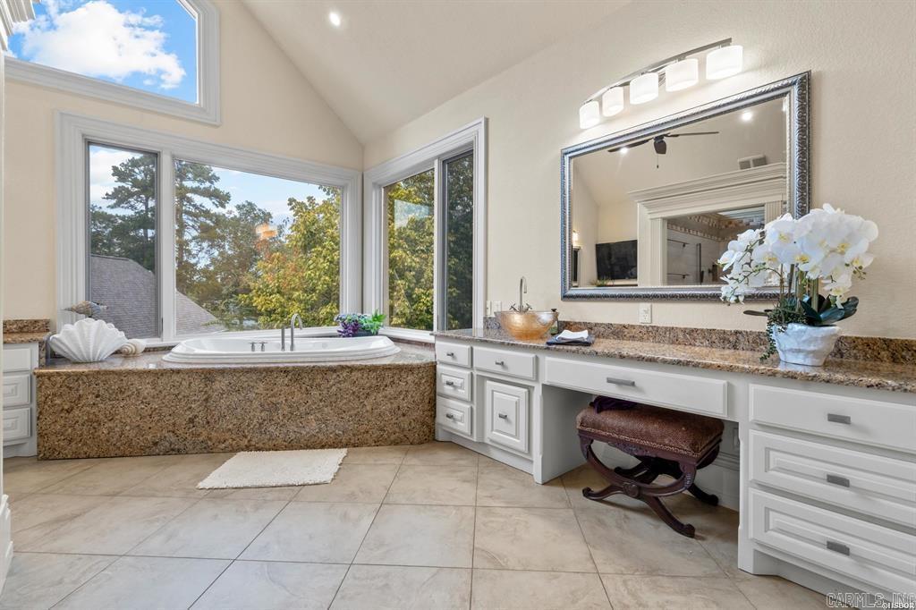 HUNTER HEIGHTS - Residential