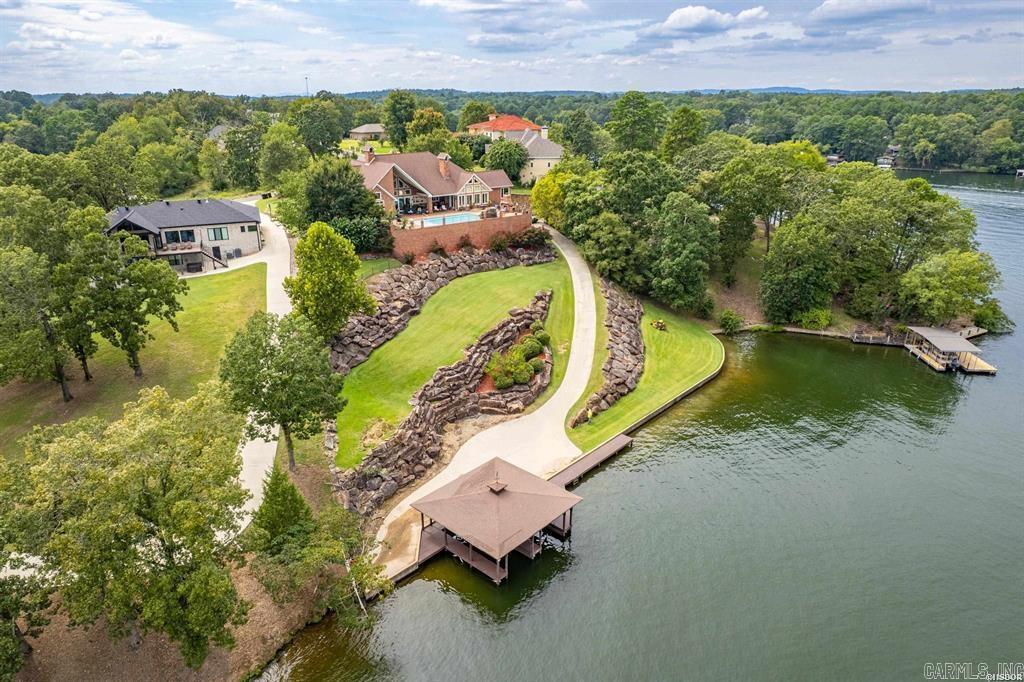 HUNTER HEIGHTS - Residential