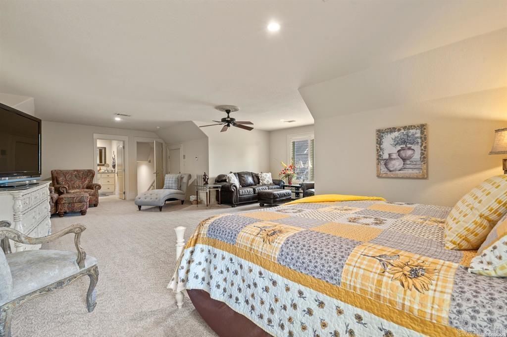 HUNTER HEIGHTS - Residential