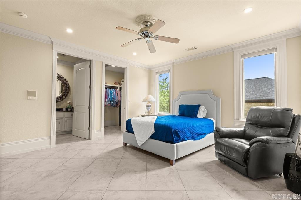 HUNTER HEIGHTS - Residential