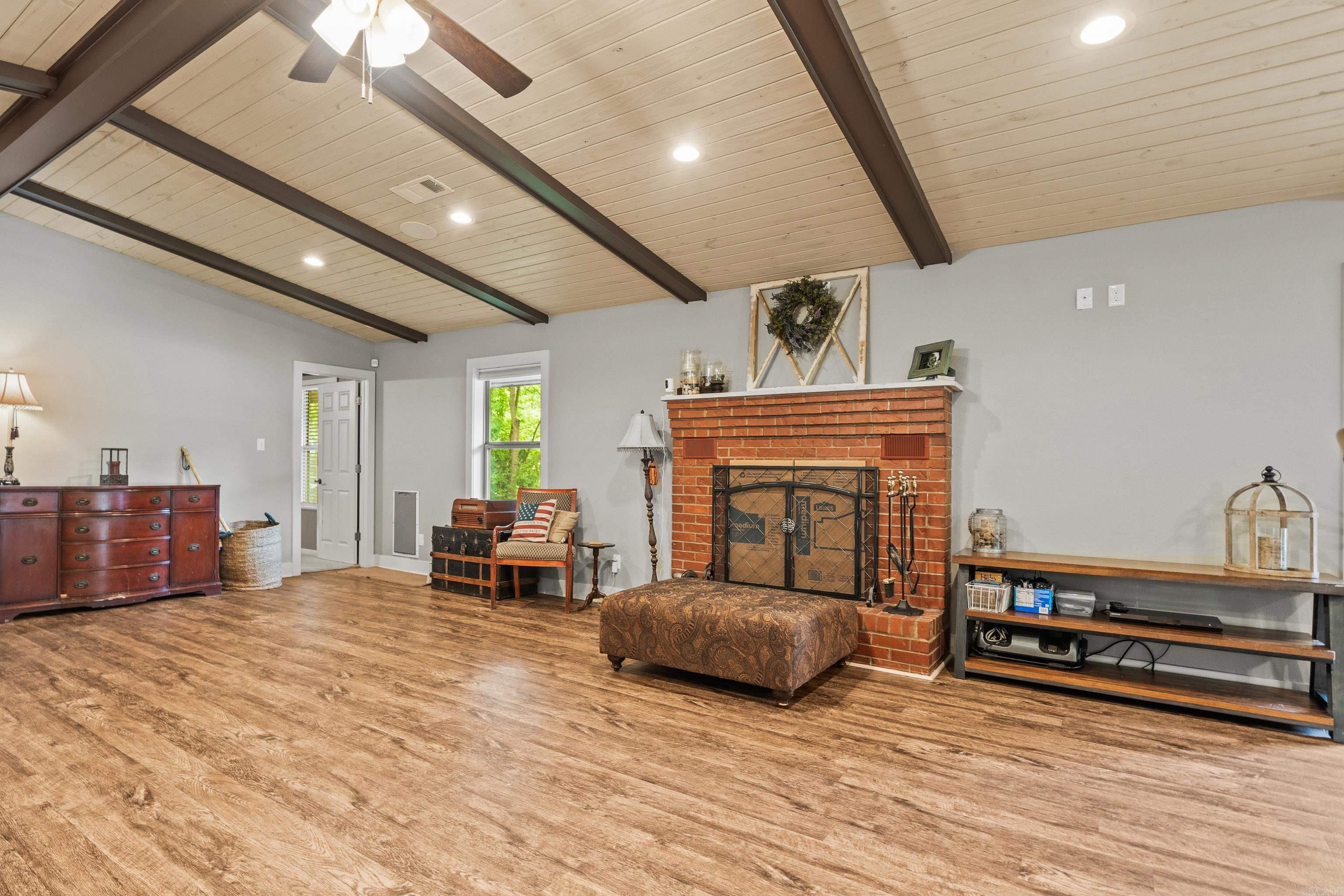 OAK PARK - Residential