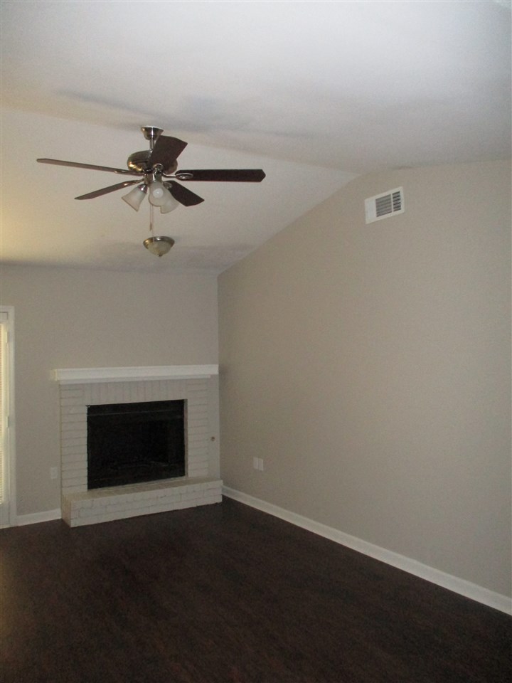 Rolling Oaks - Residential Lease