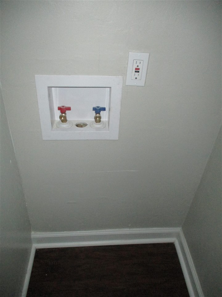 Rolling Oaks - Residential Lease