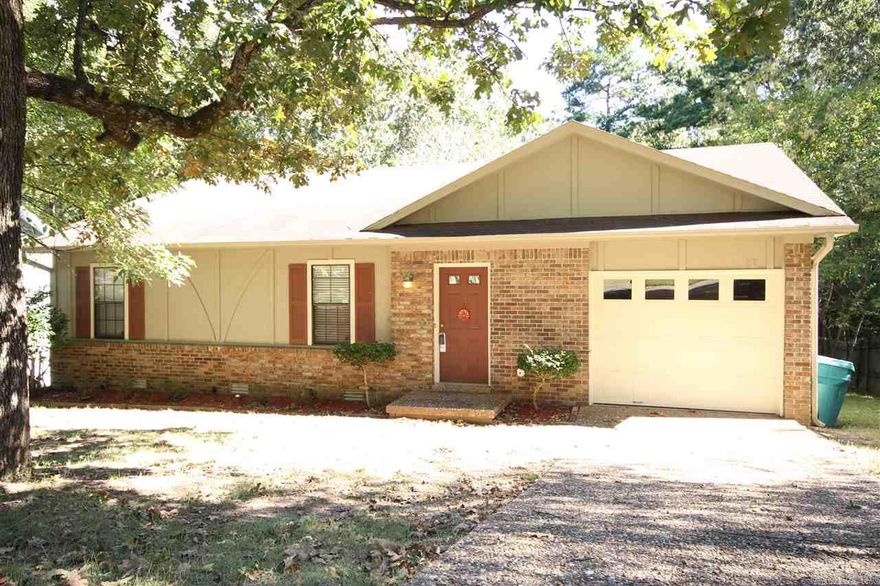 This great WLR home is ideal for outdoor living with it's oversized back yard and green space!  Living room has vaulted ceiling with cozy fireplace.  Spacious master bedroom with two additional bedrooms and two full baths. Popular 18x18 tile flooring in entry, kitchen and baths; with updated carpet and other amenities.  Immaculately maintained. Convenient access to 430 & 630 and close to great shopping.