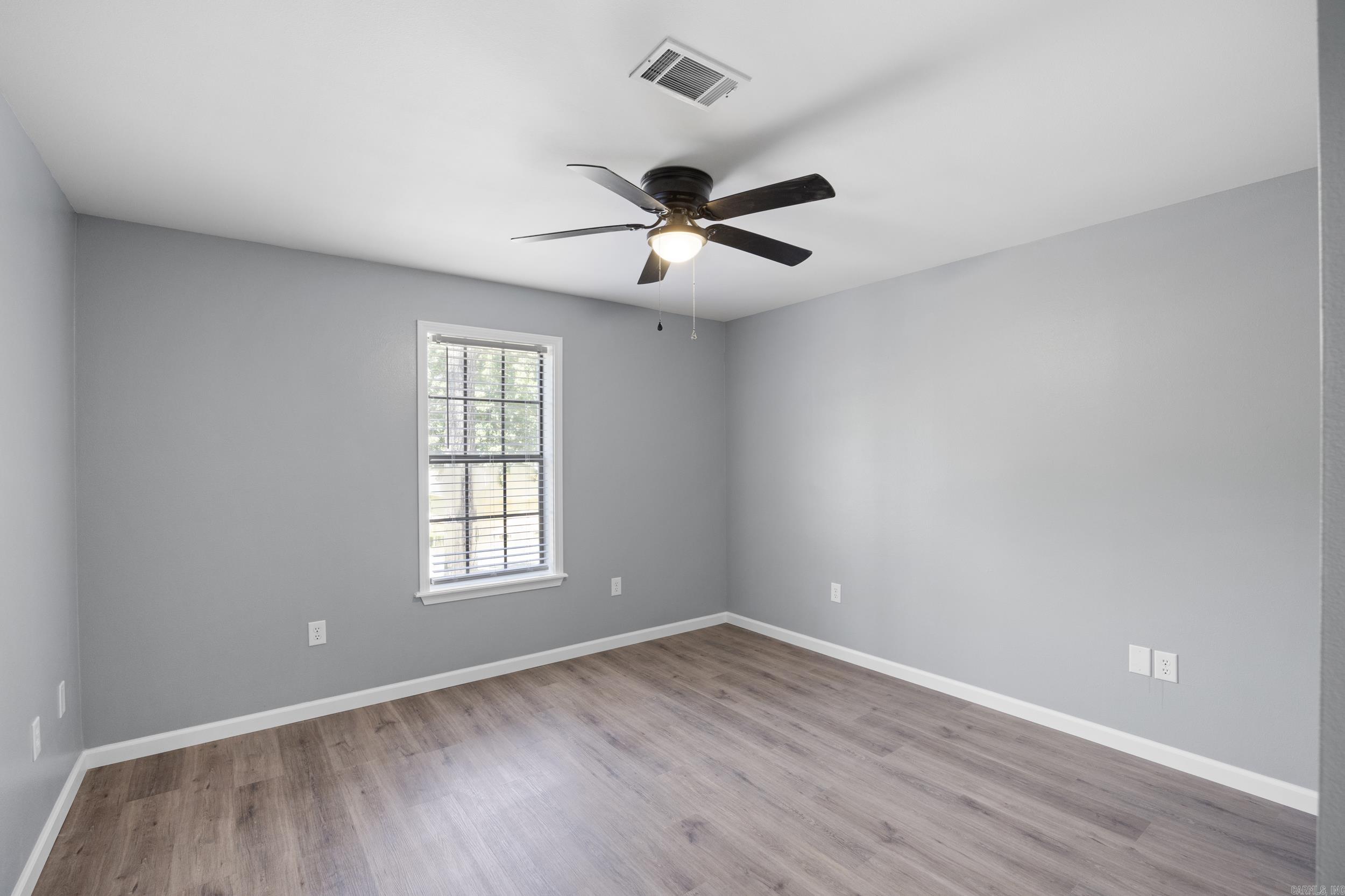 NORTHRIDGE - Residential