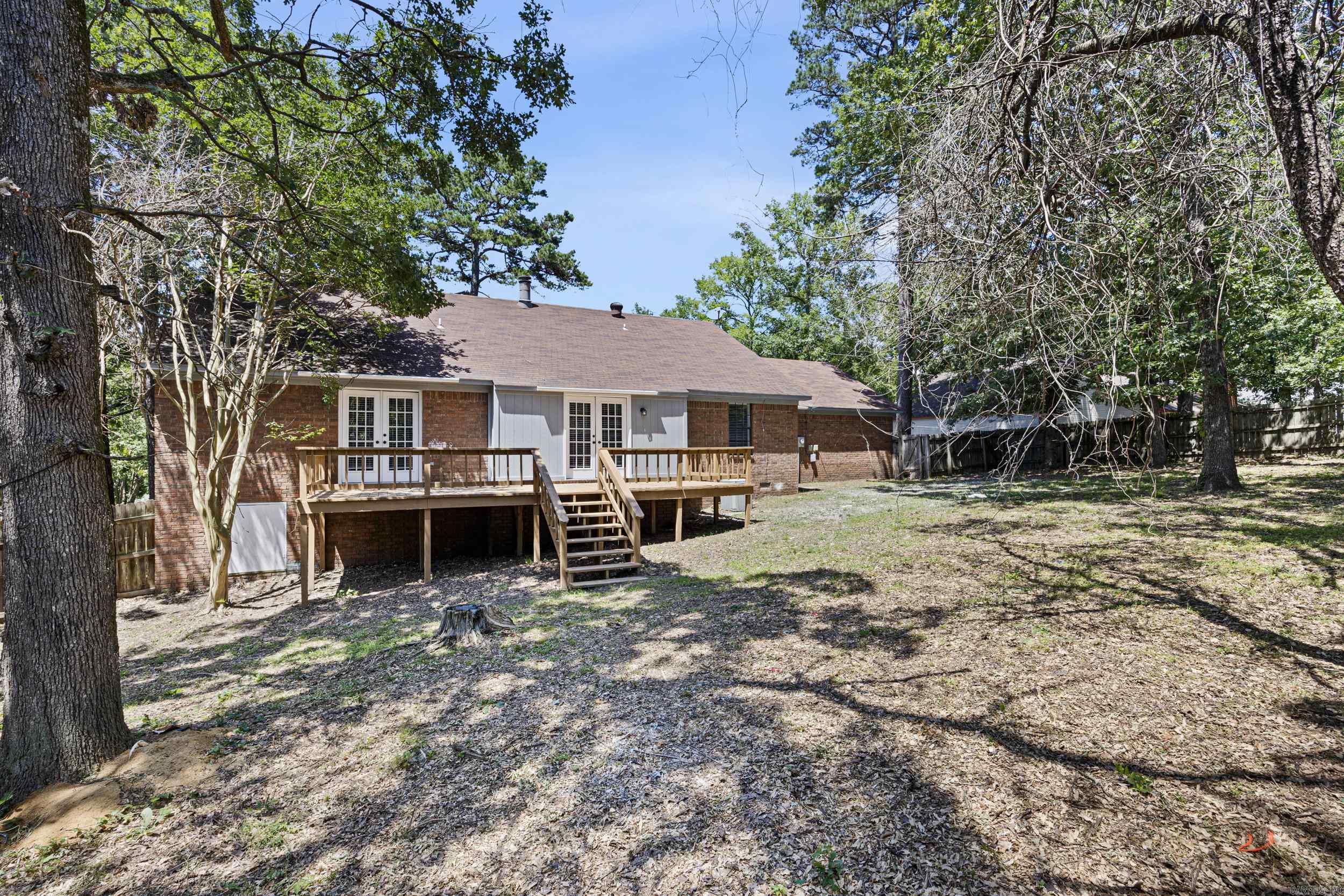 NORTHRIDGE - Residential