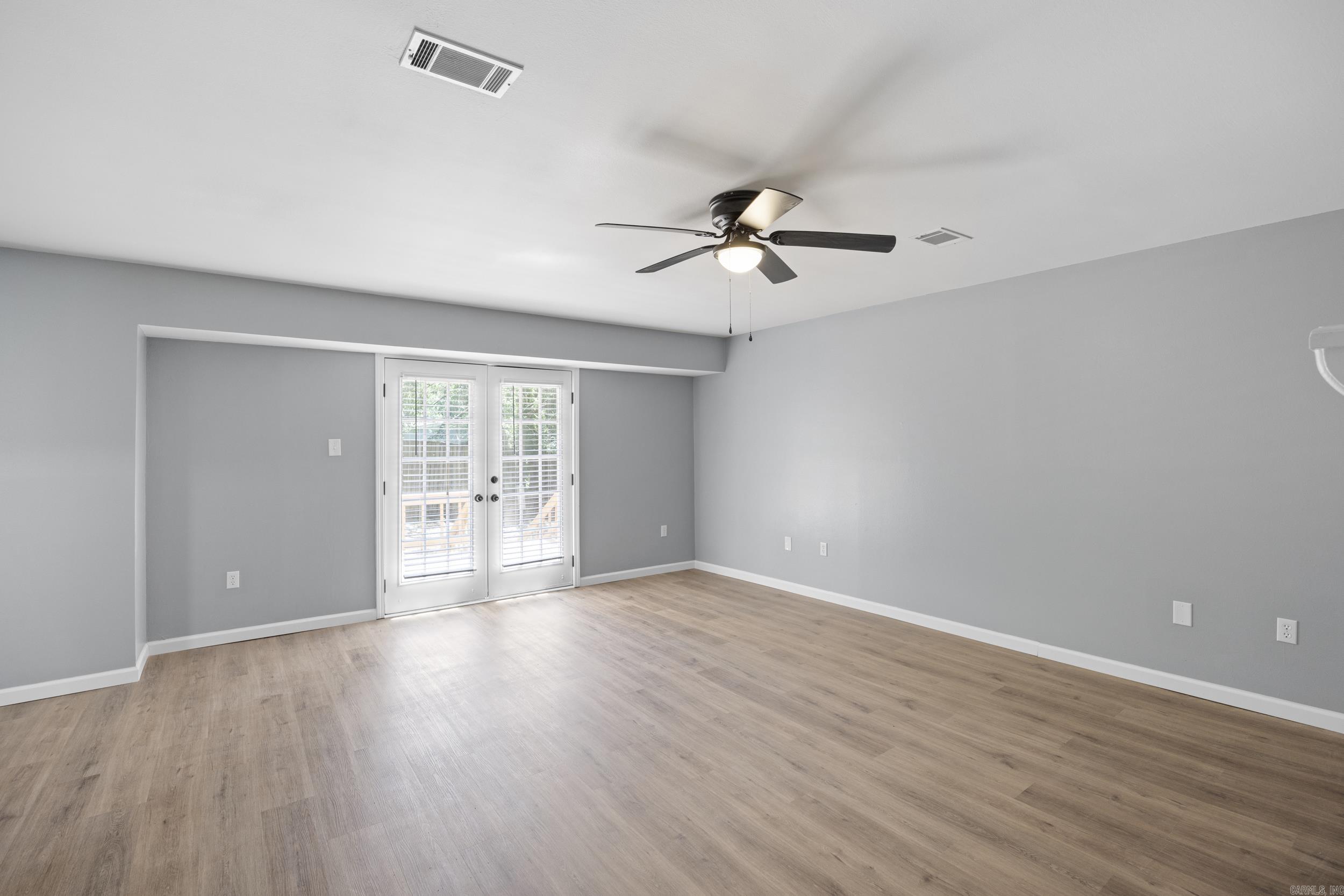 NORTHRIDGE - Residential