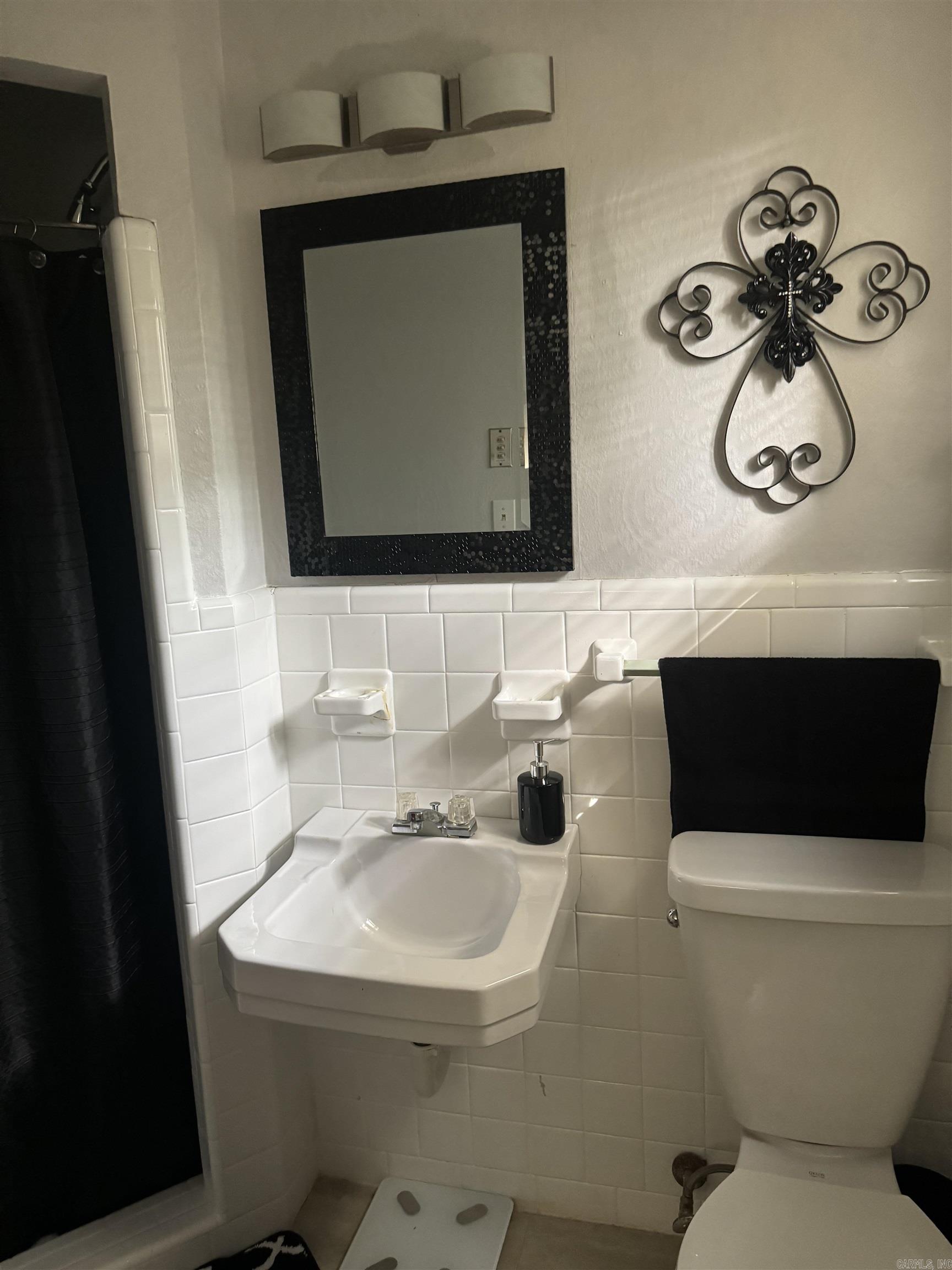 PLAZA HEIGHTS - Residential