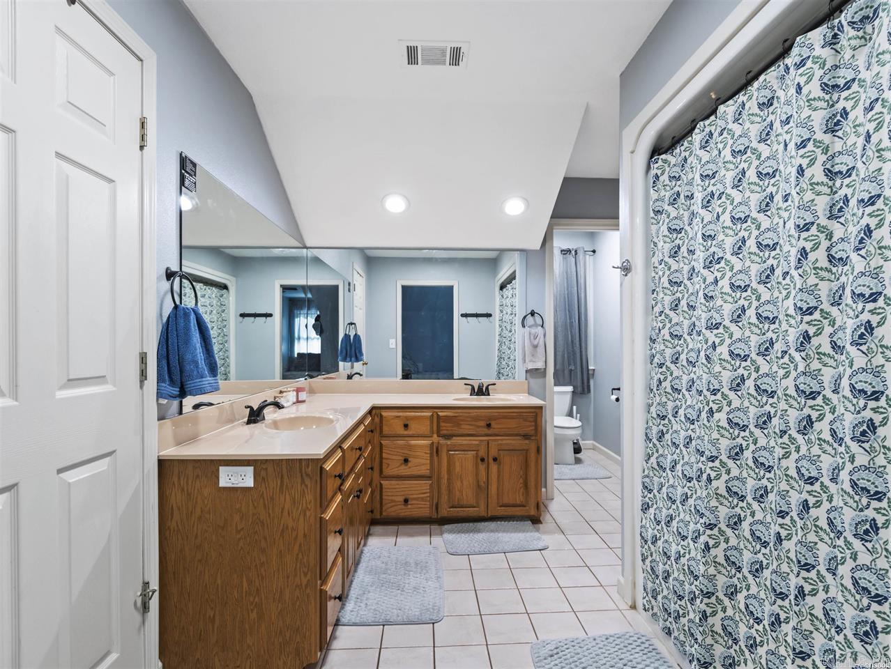 WALNUT VALLEY - Residential
