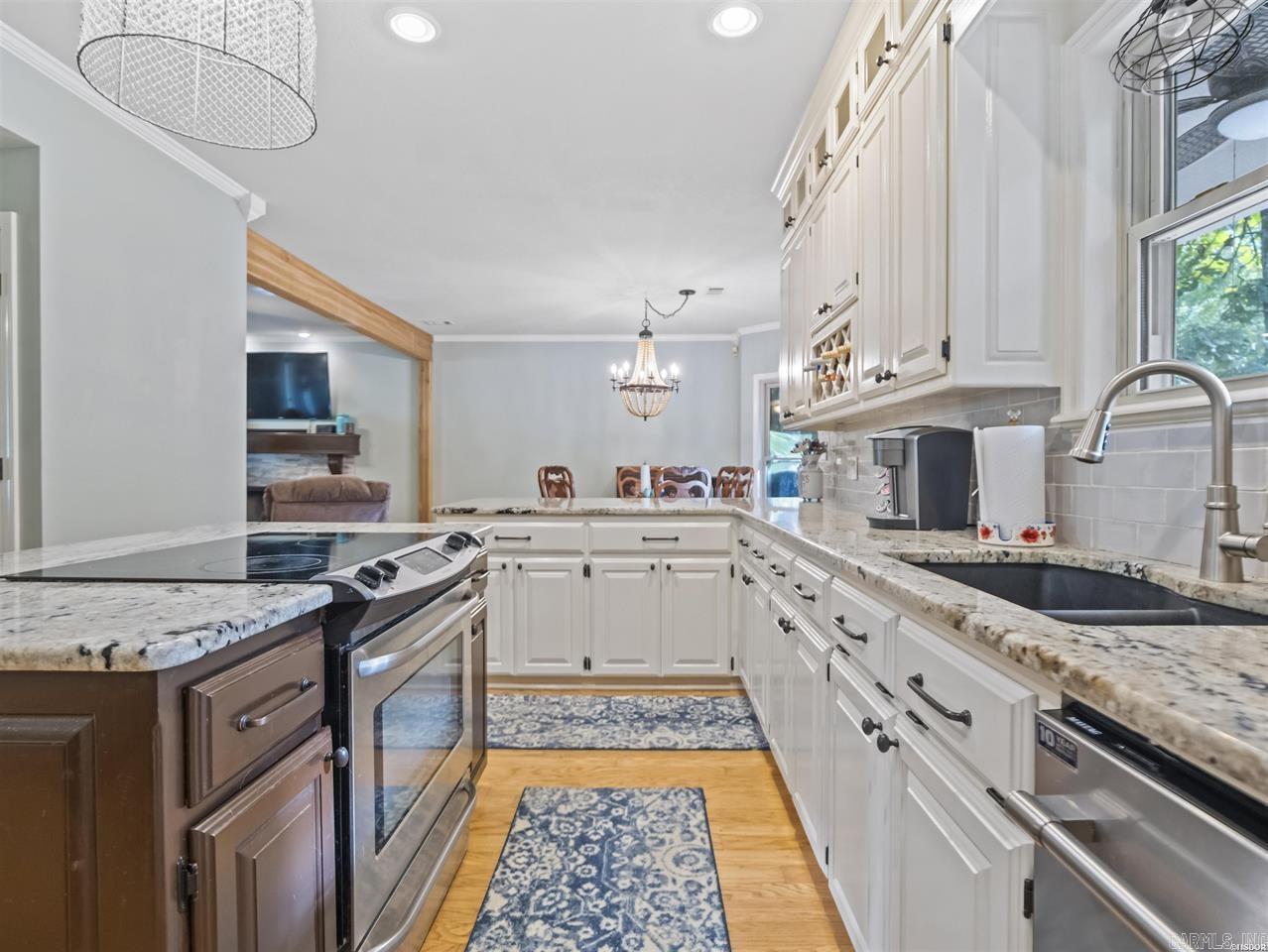 WALNUT VALLEY - Residential