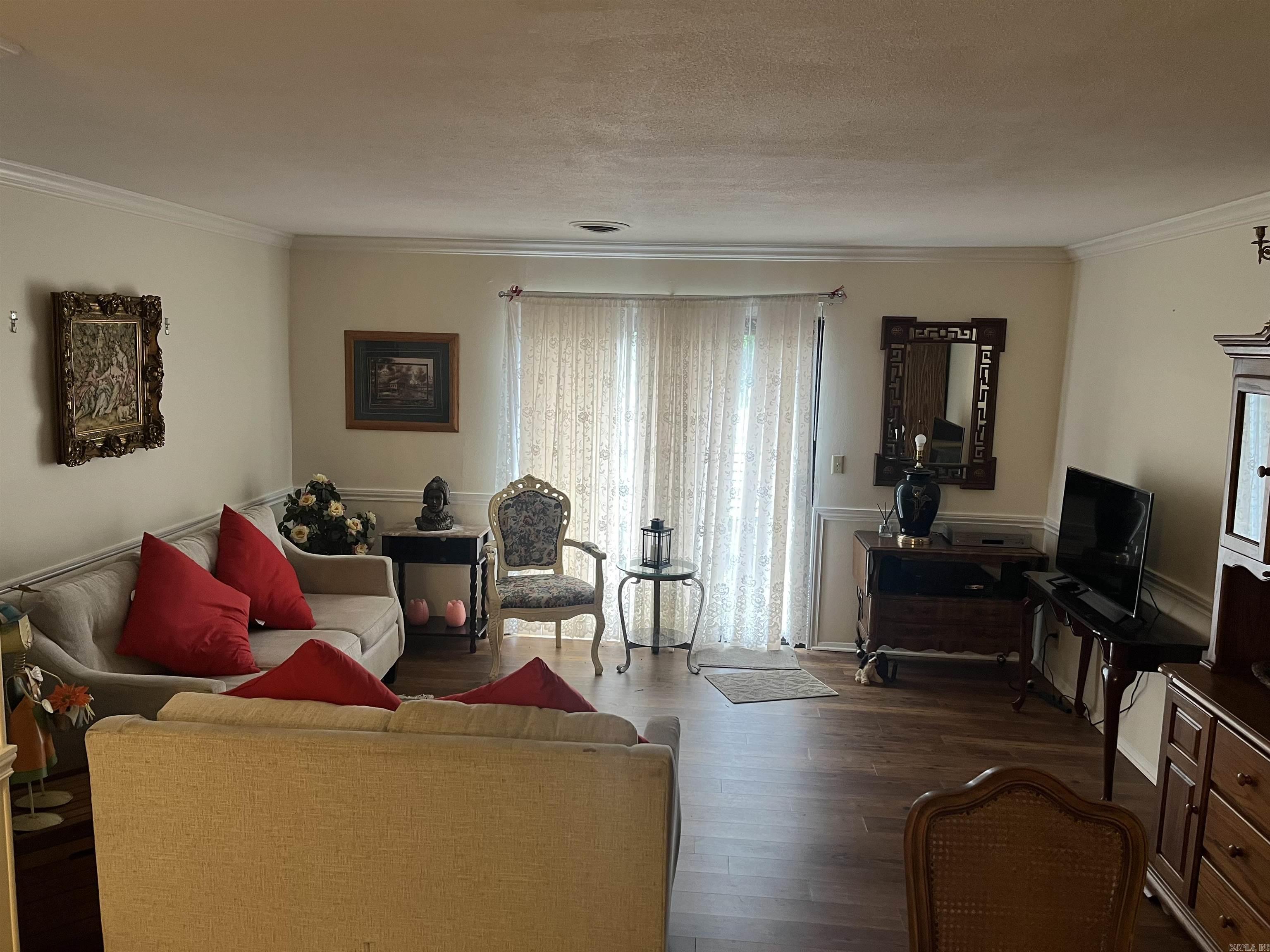 LAKEWOOD HILLS CONDO - Residential