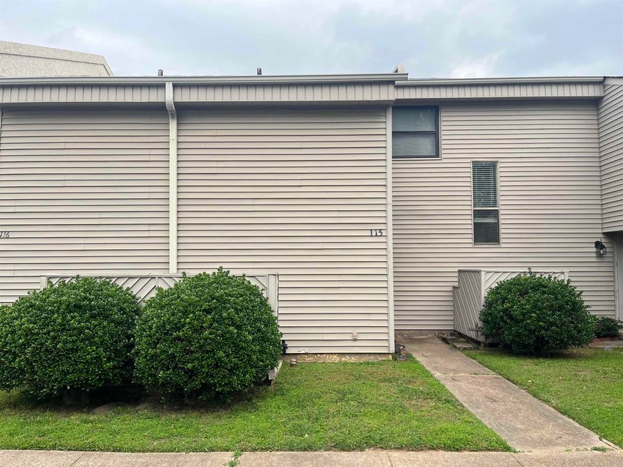 Well kept condo close to restaurants, bowling, golf, atv trails, and short drive to lake access. Has in unit laundry. Appliances stay. Has community pool on property.