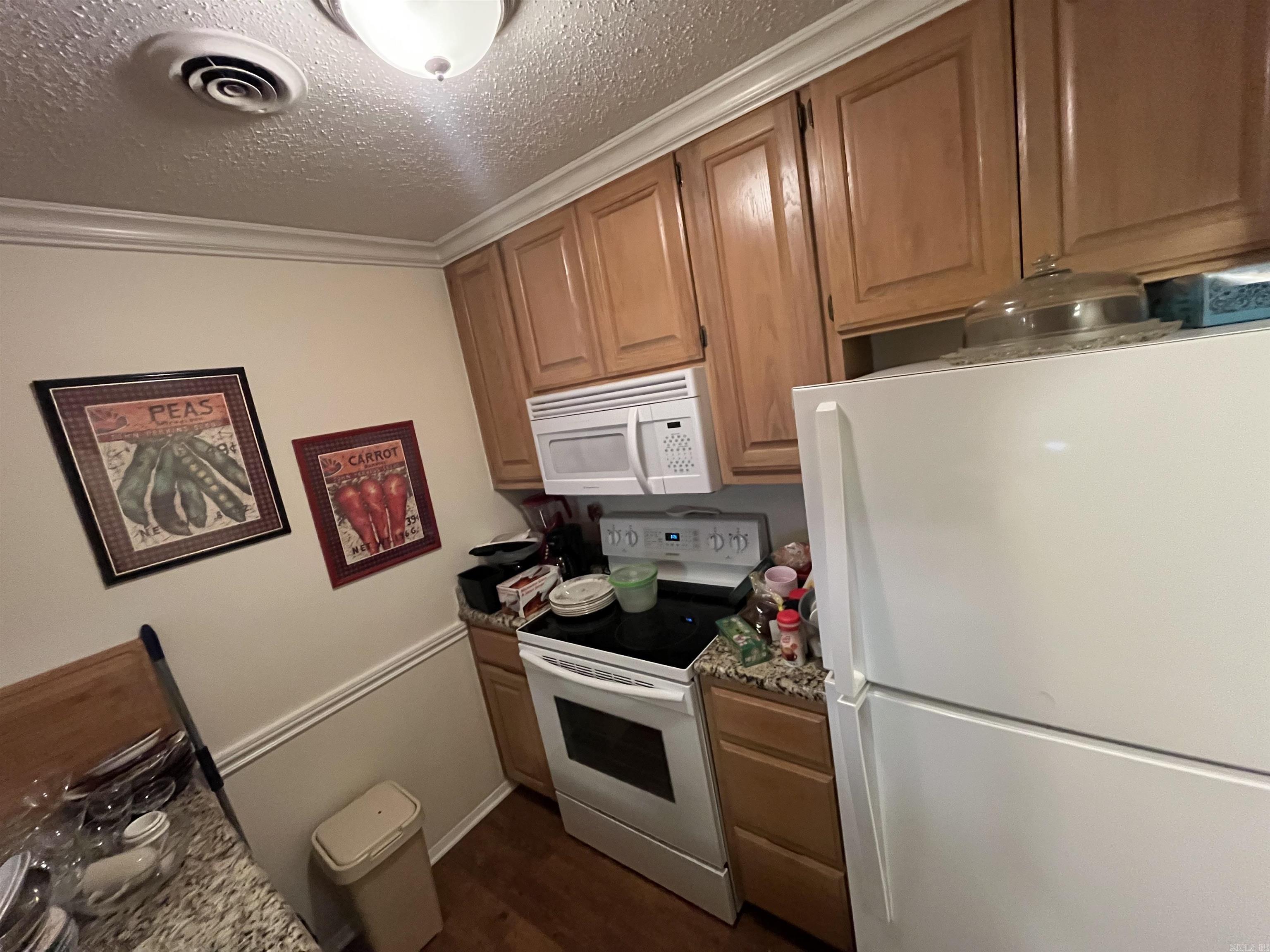 LAKEWOOD HILLS CONDO - Residential
