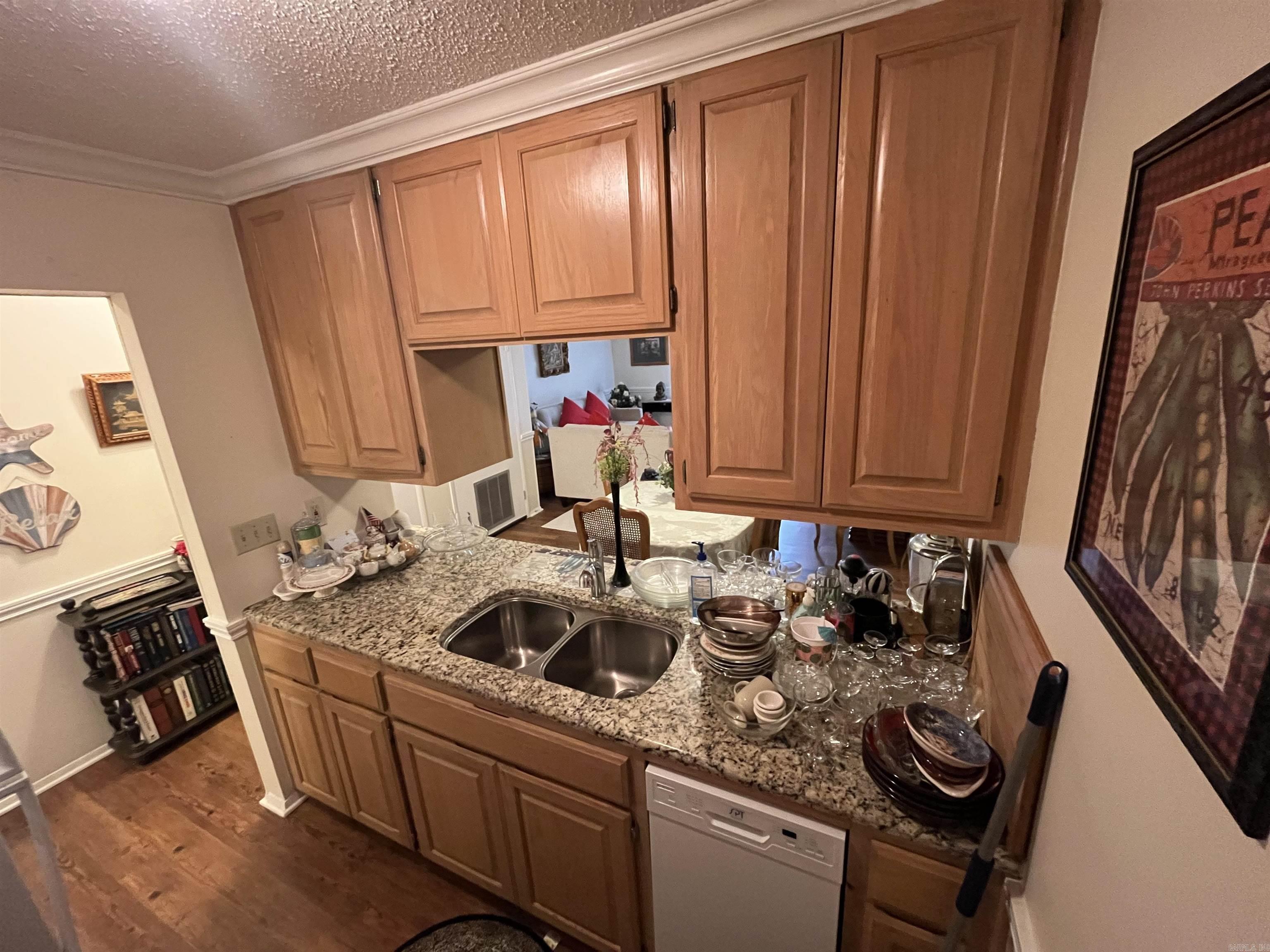LAKEWOOD HILLS CONDO - Residential