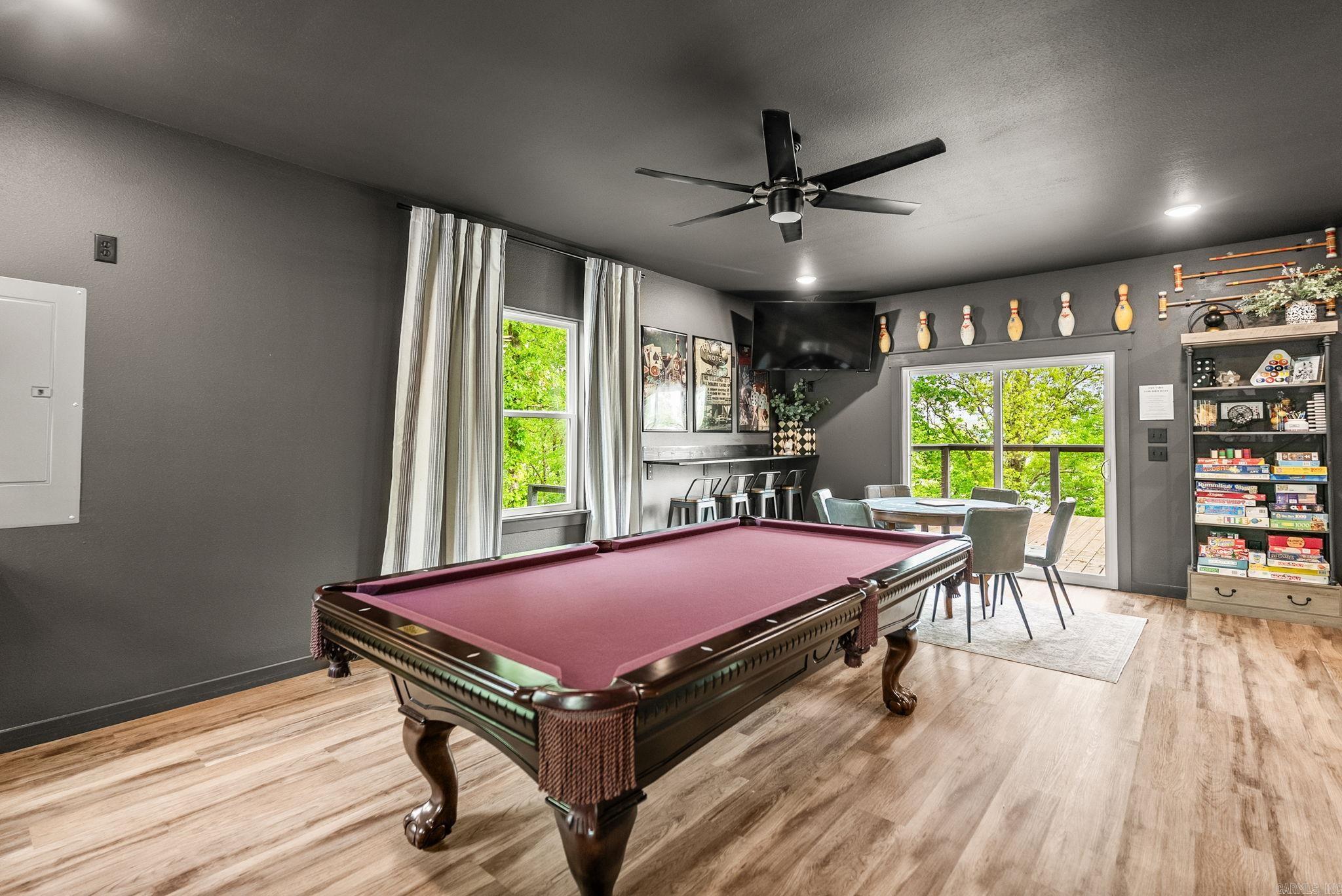 MORGAN MANOR - Residential