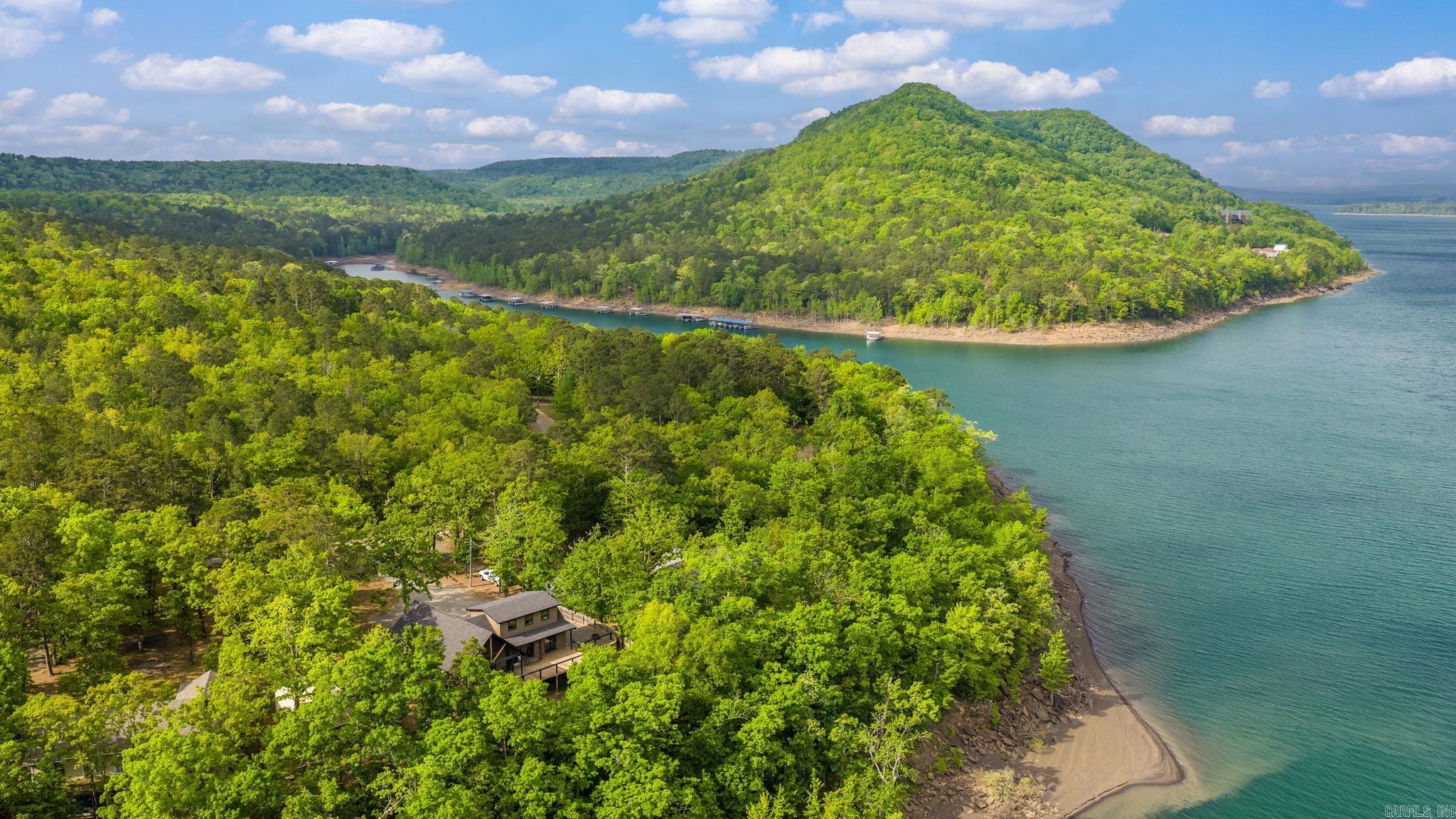 MORGAN MANOR - Residential