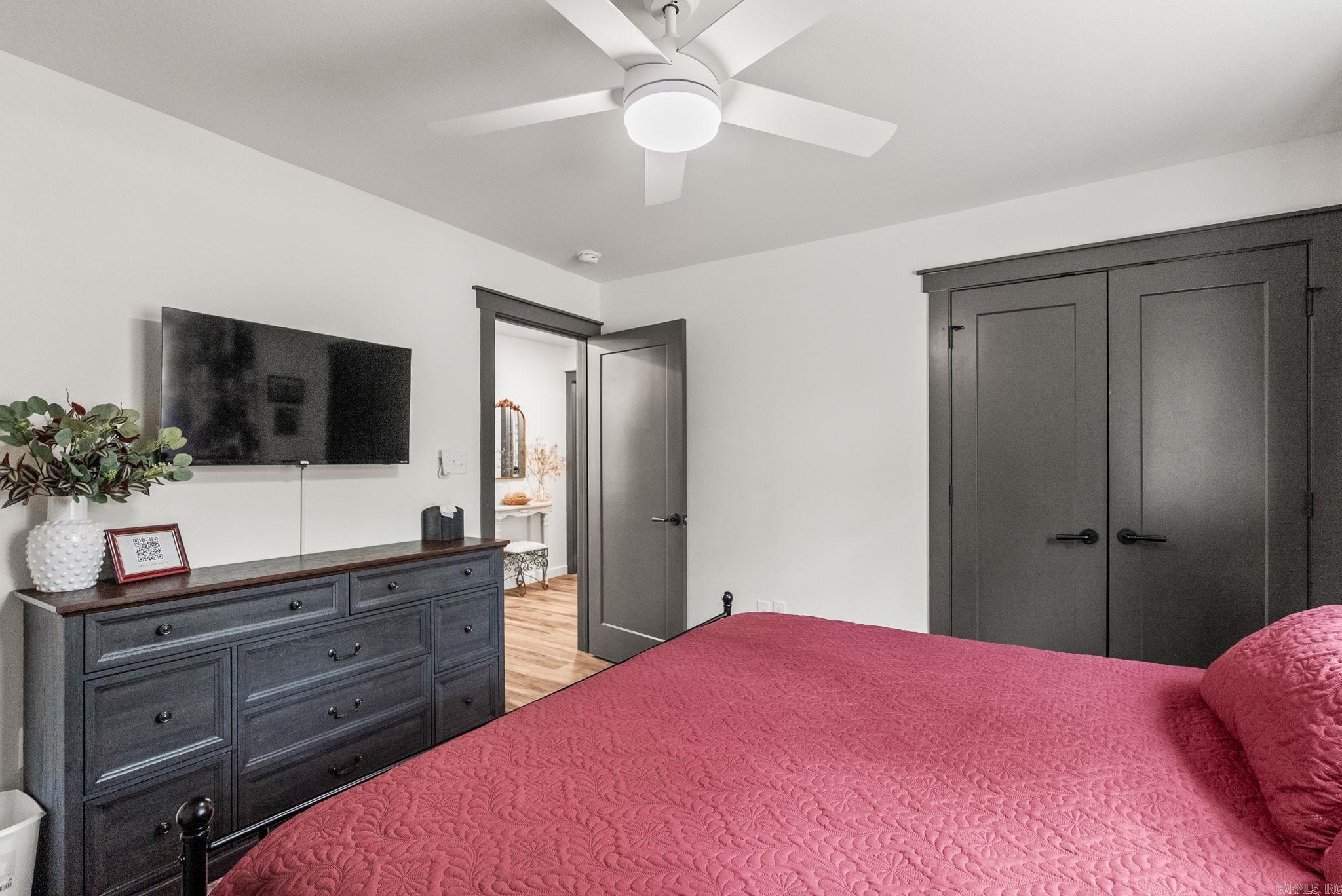 MORGAN MANOR - Residential