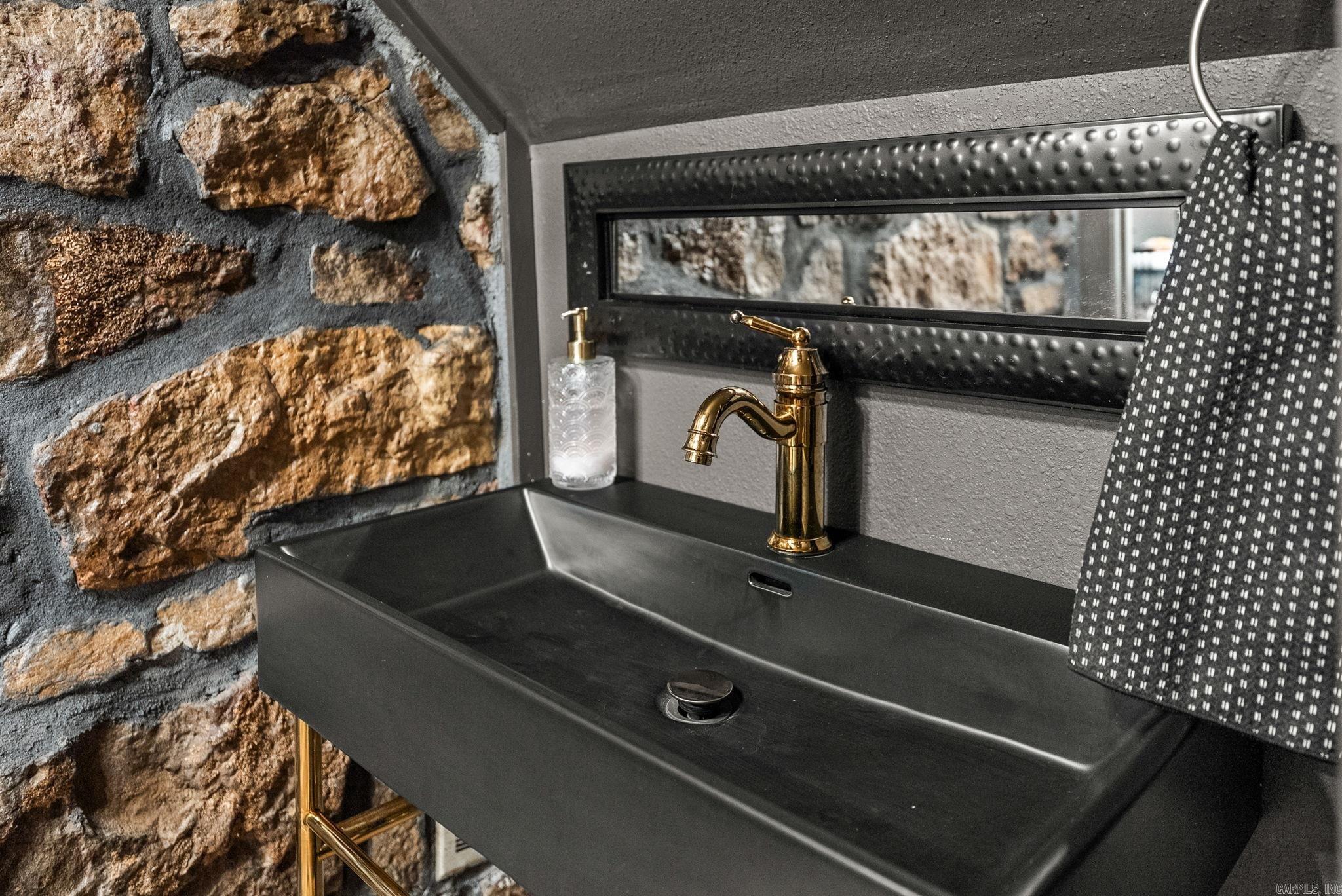 MORGAN MANOR - Residential