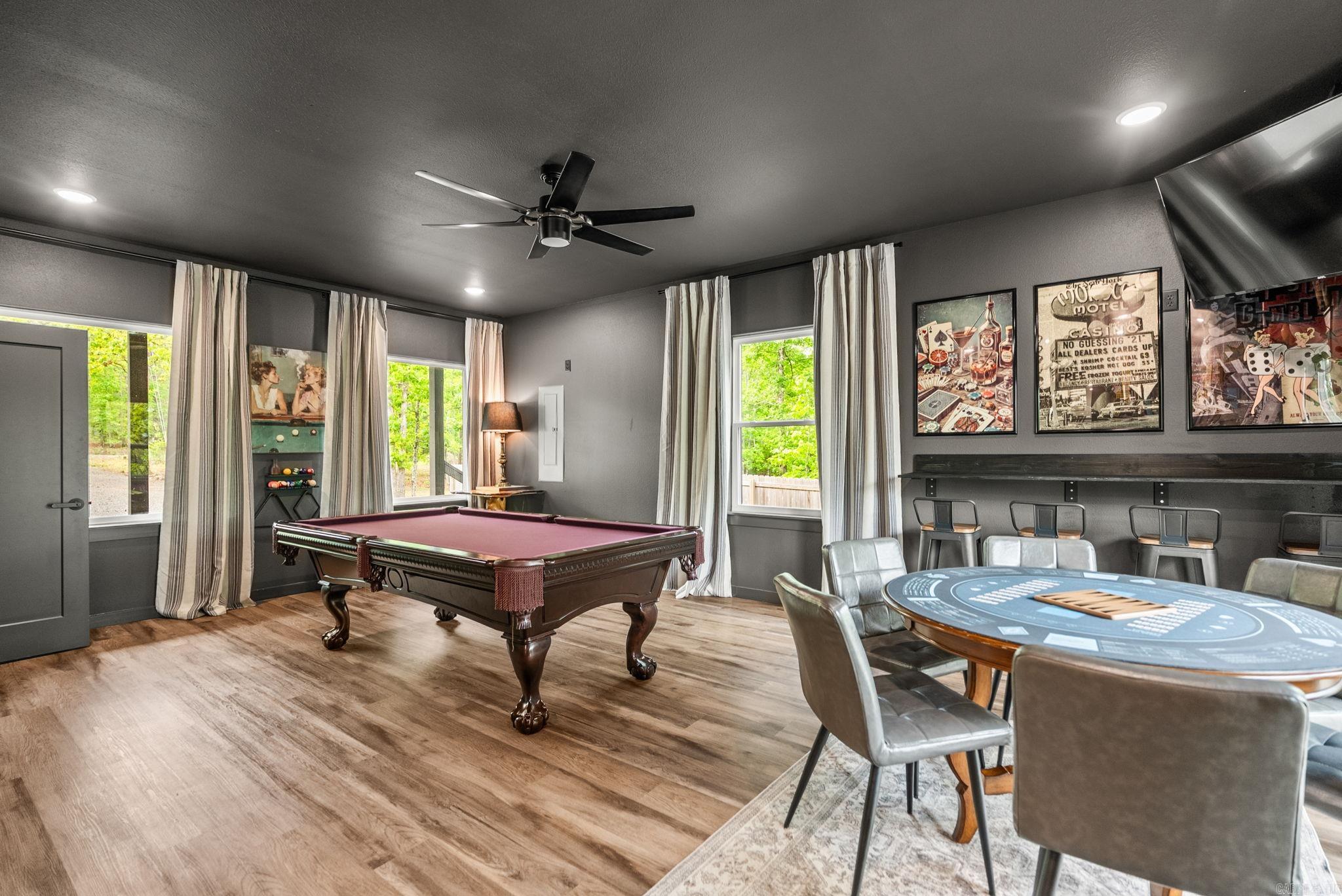 MORGAN MANOR - Residential