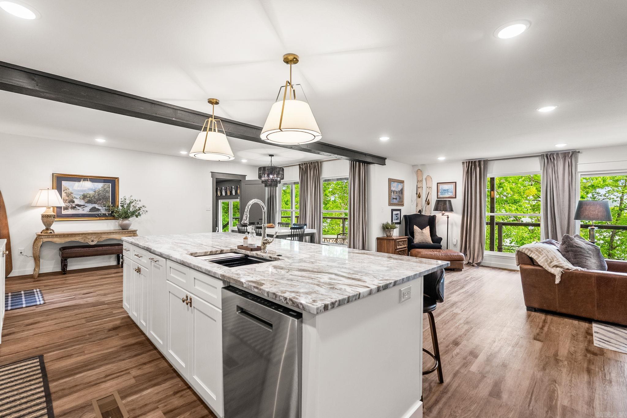 MORGAN MANOR - Residential