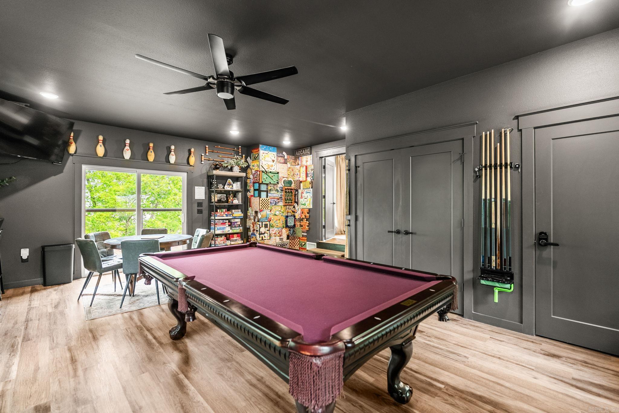 MORGAN MANOR - Residential