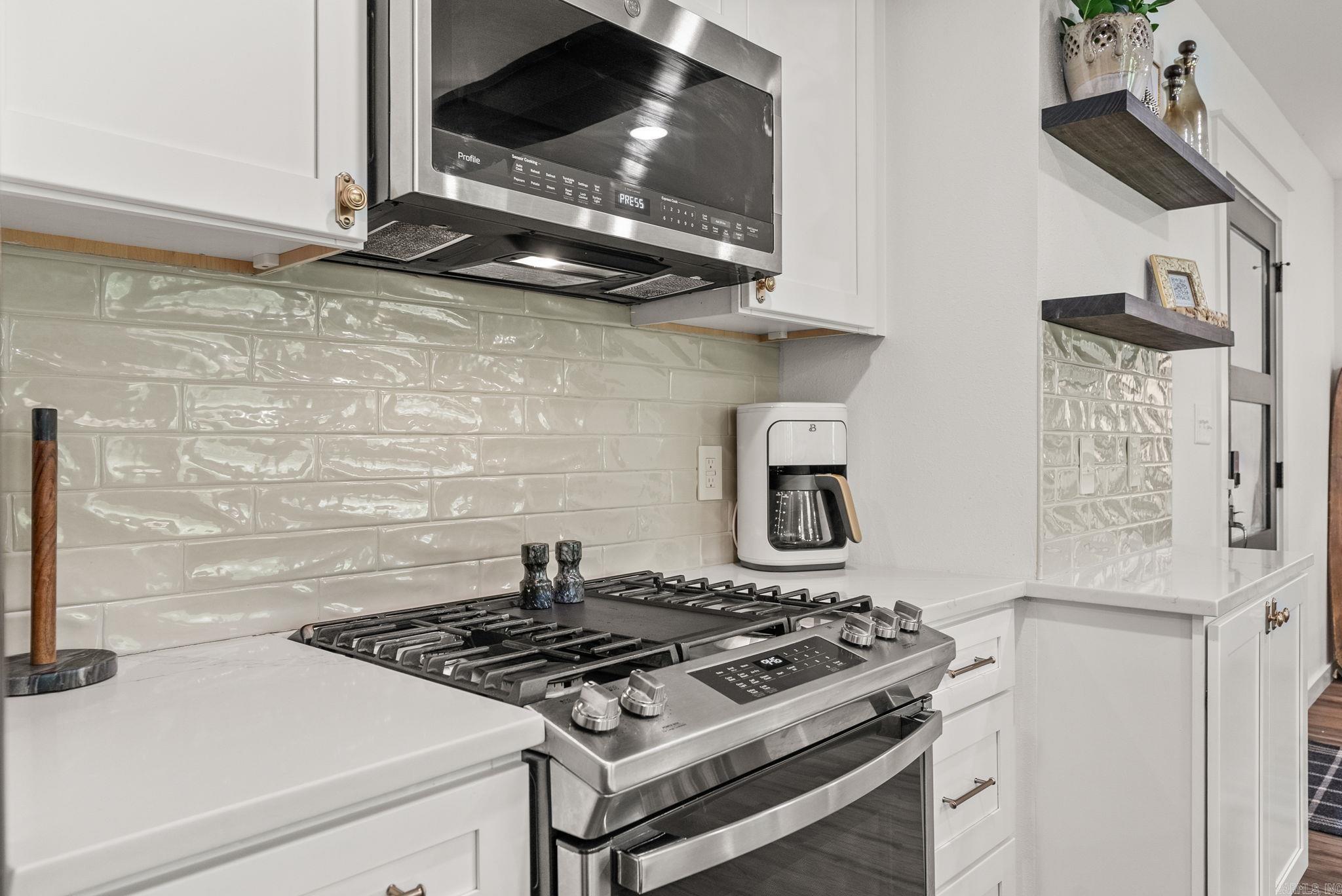 MORGAN MANOR - Residential