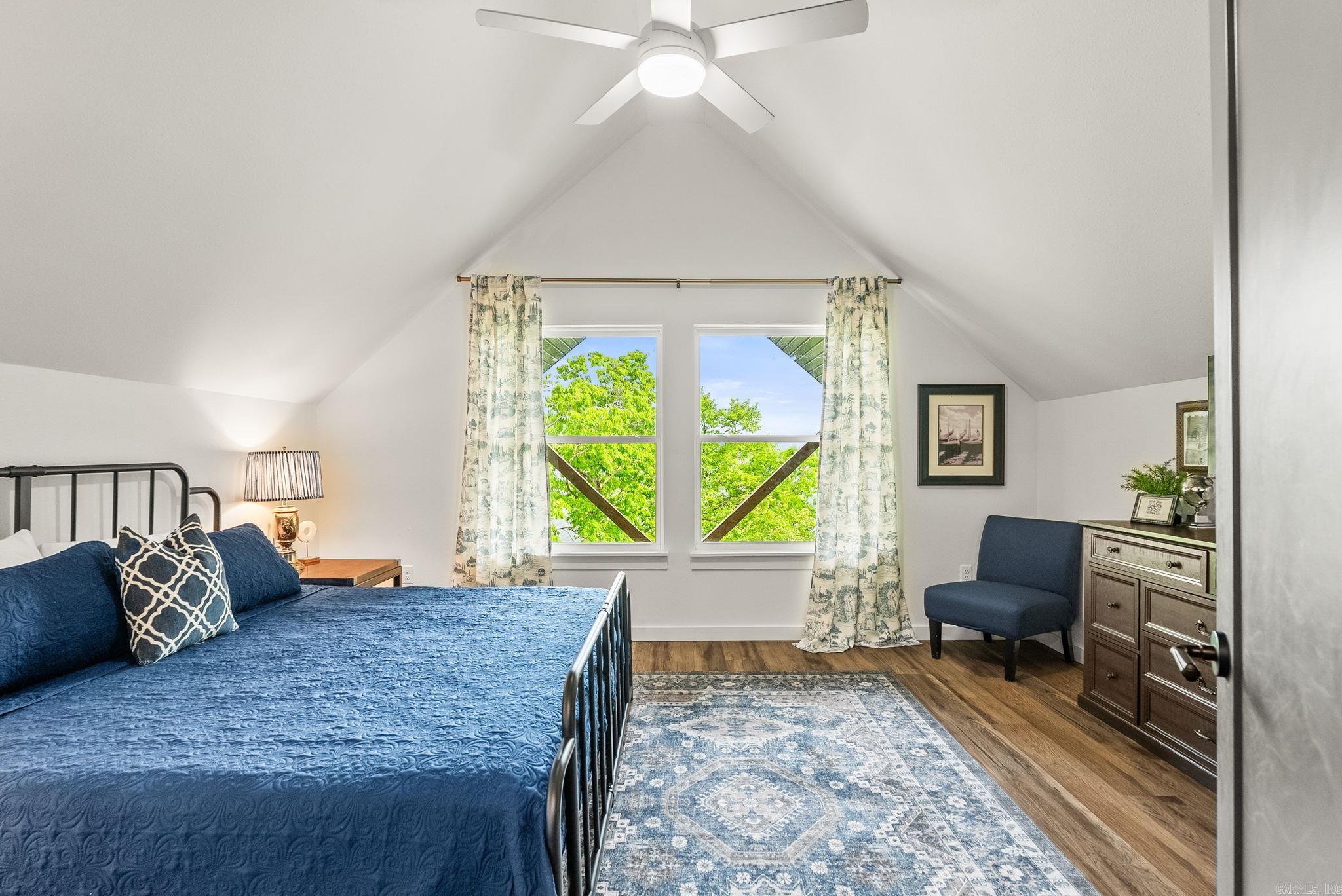 MORGAN MANOR - Residential