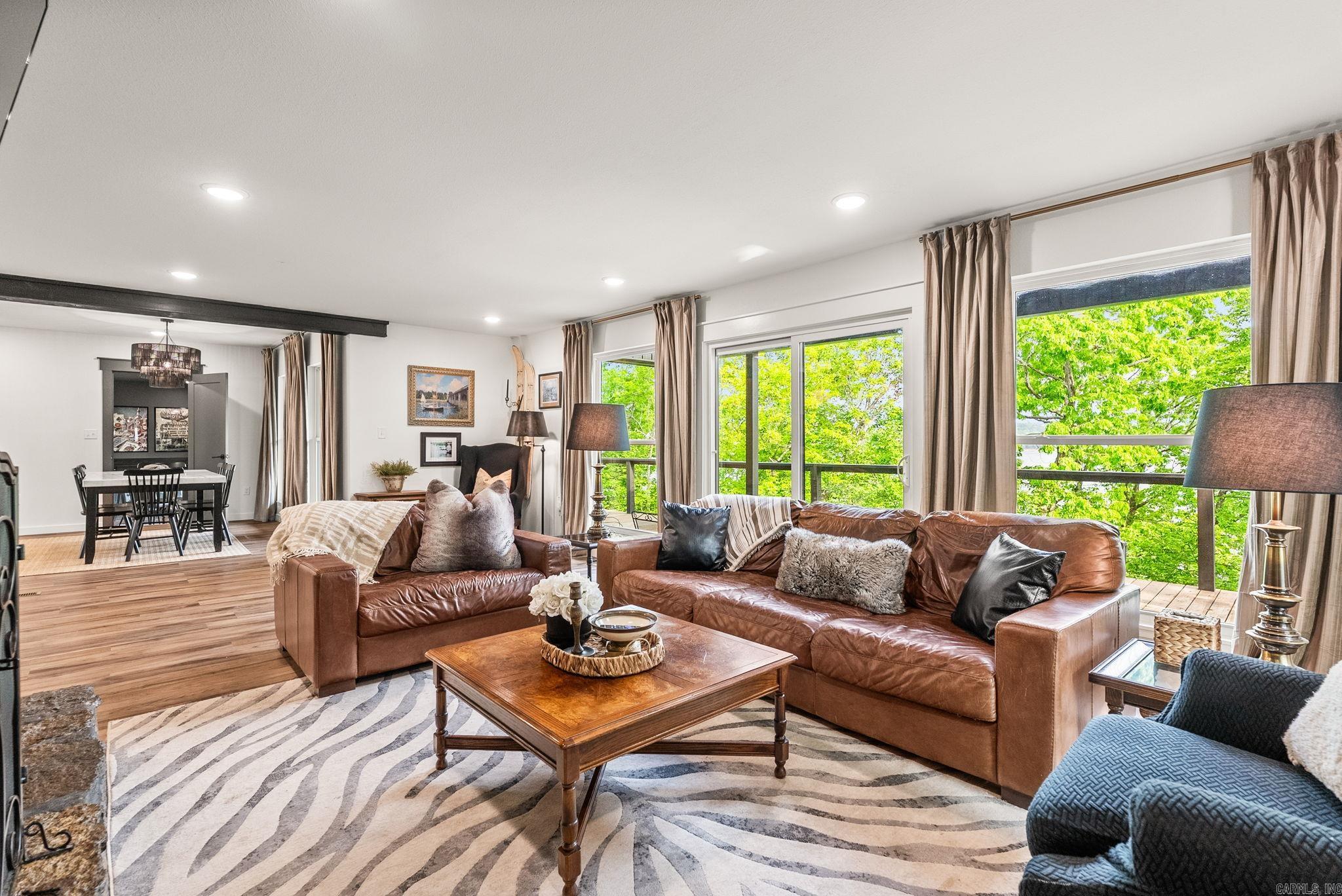 MORGAN MANOR - Residential