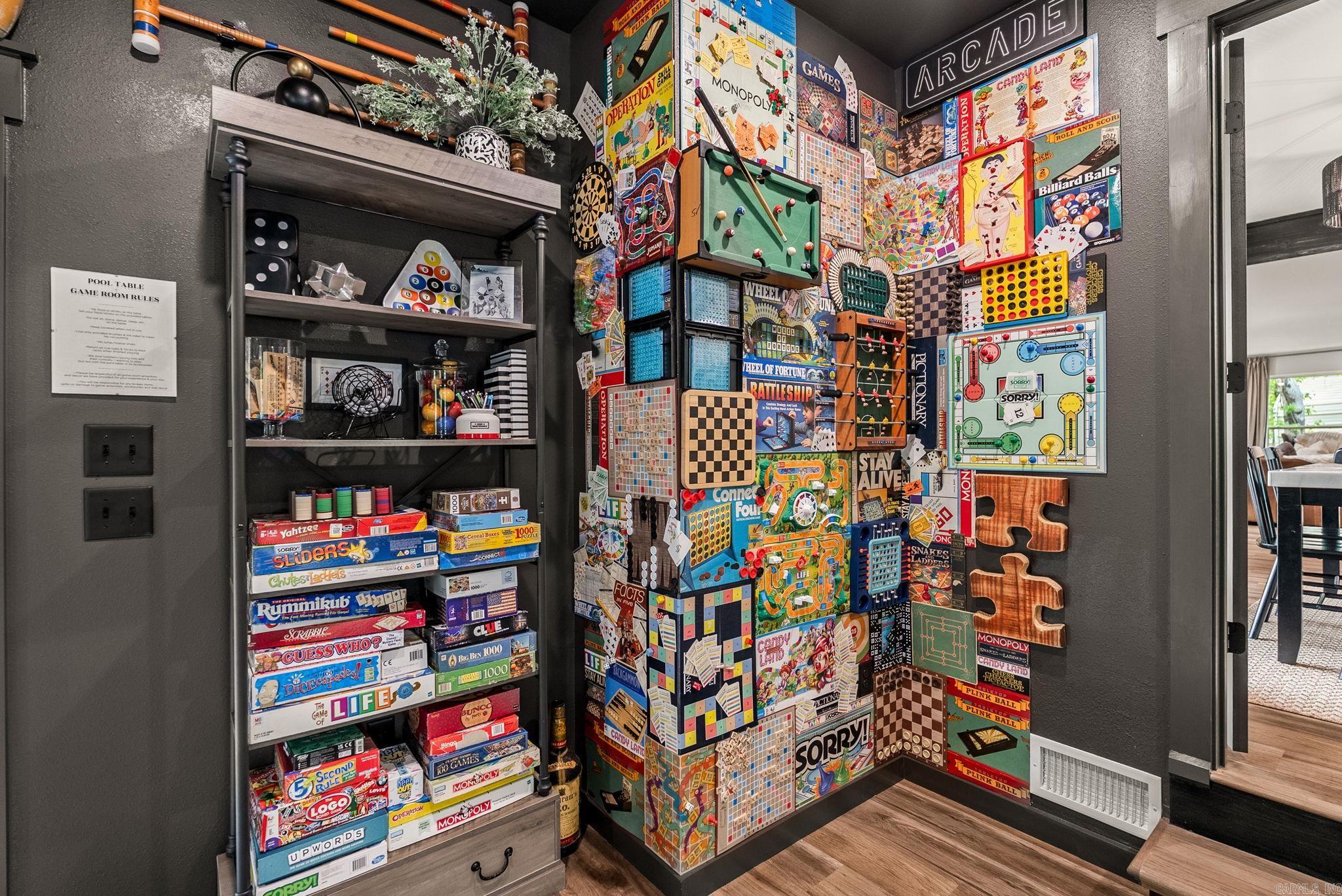 MORGAN MANOR - Residential