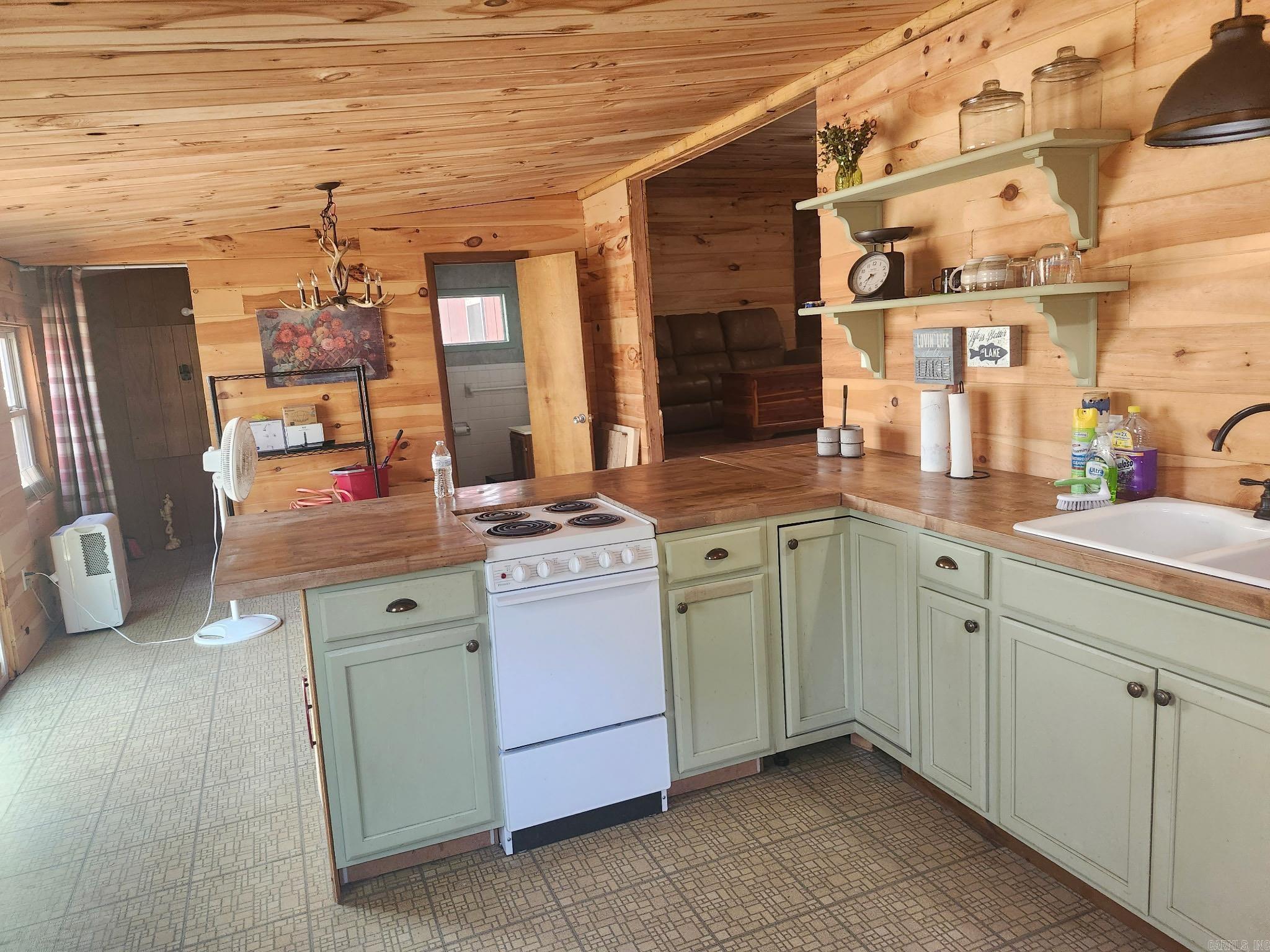 Frontier Canyon-Lake - Residential