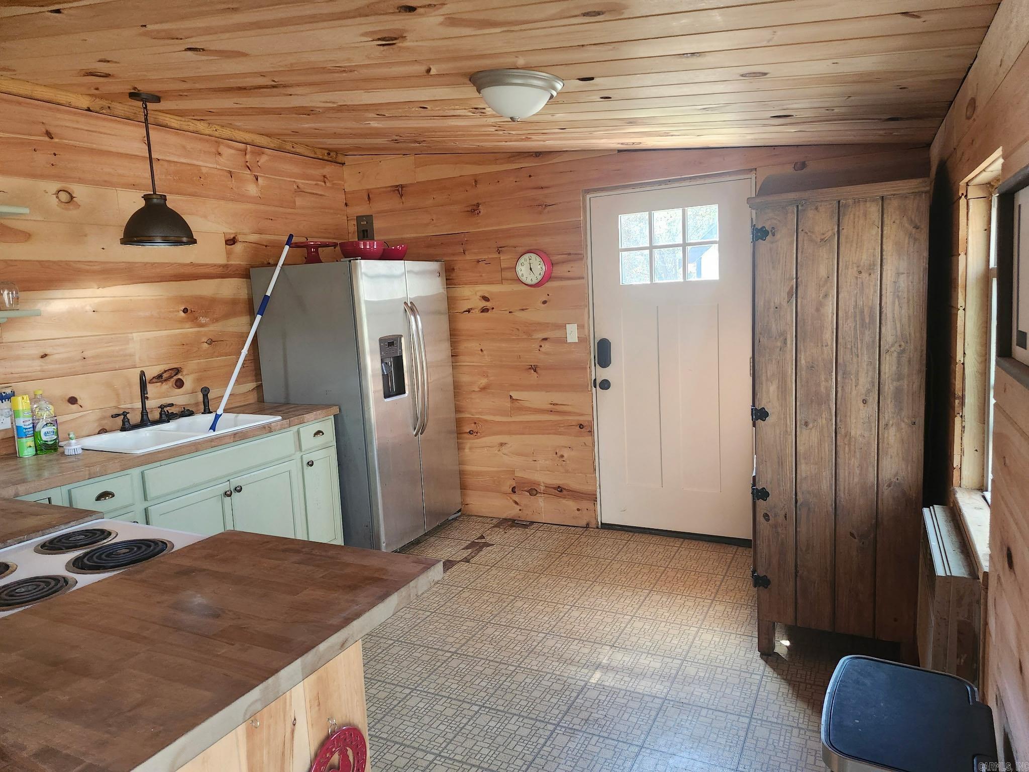 Frontier Canyon-Lake - Residential