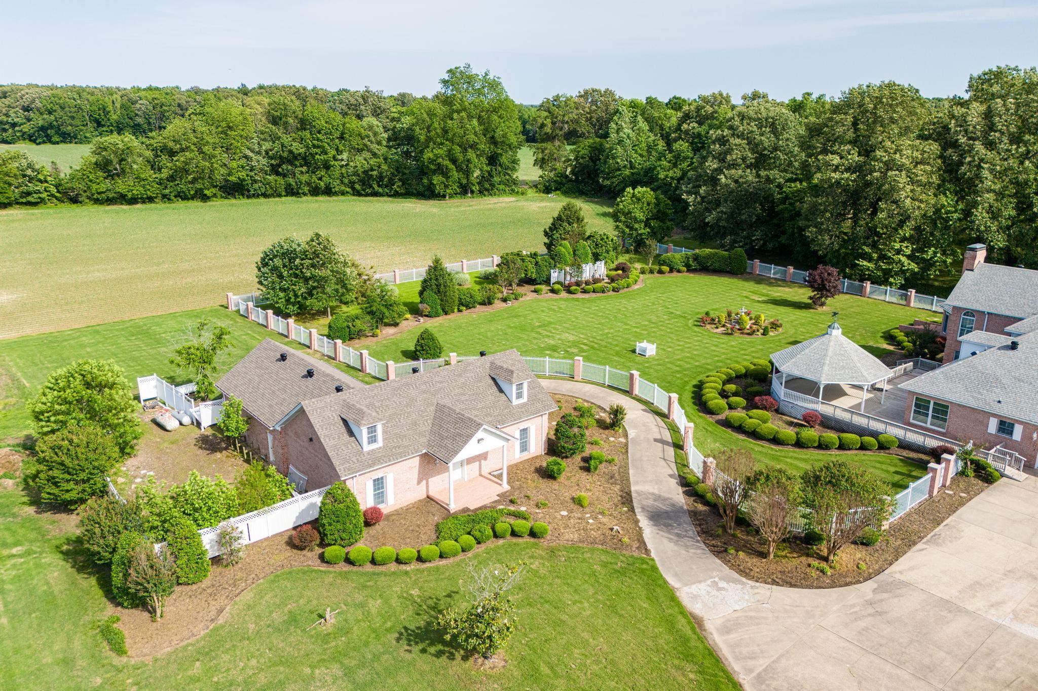 Metes & Bounds - Residential