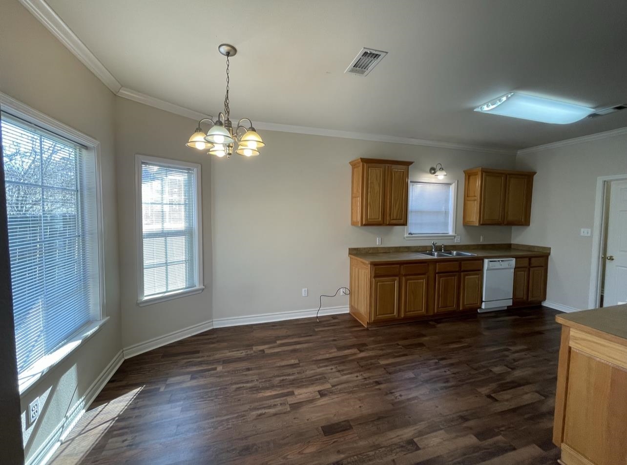 Southern Charm Estates - Residential Lease