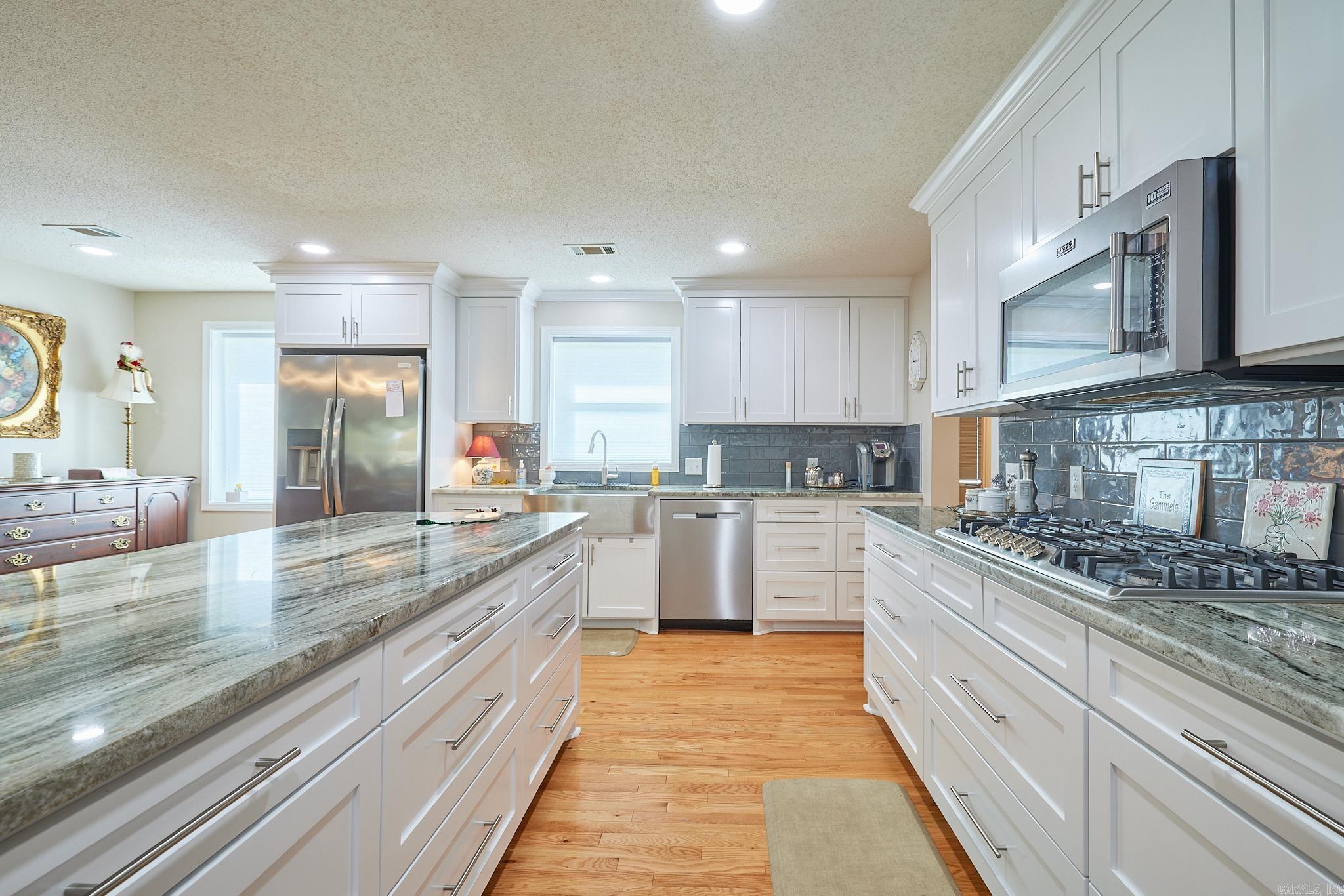 CAROLINE ACRES - Residential