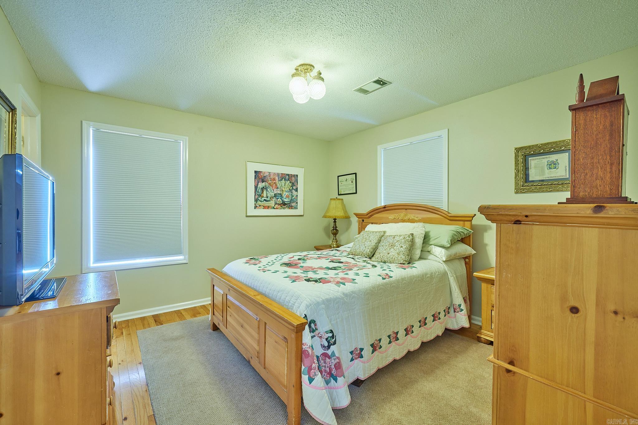 CAROLINE ACRES - Residential