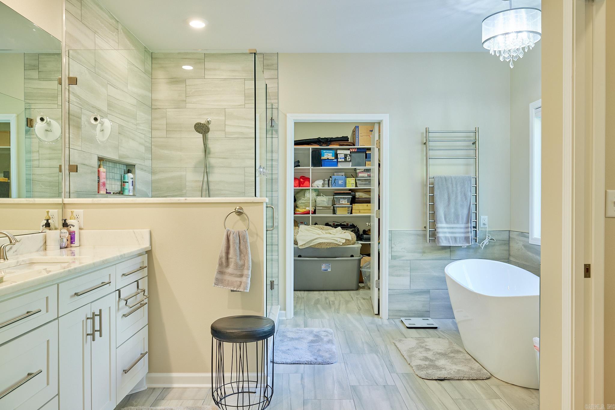 CAROLINE ACRES - Residential