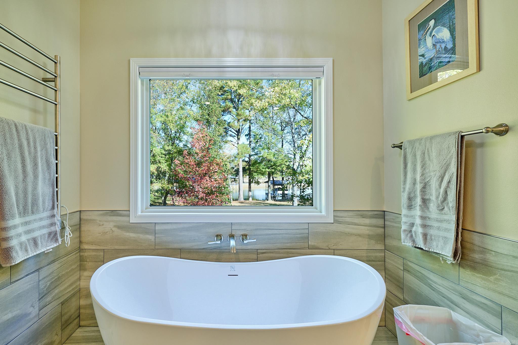 CAROLINE ACRES - Residential