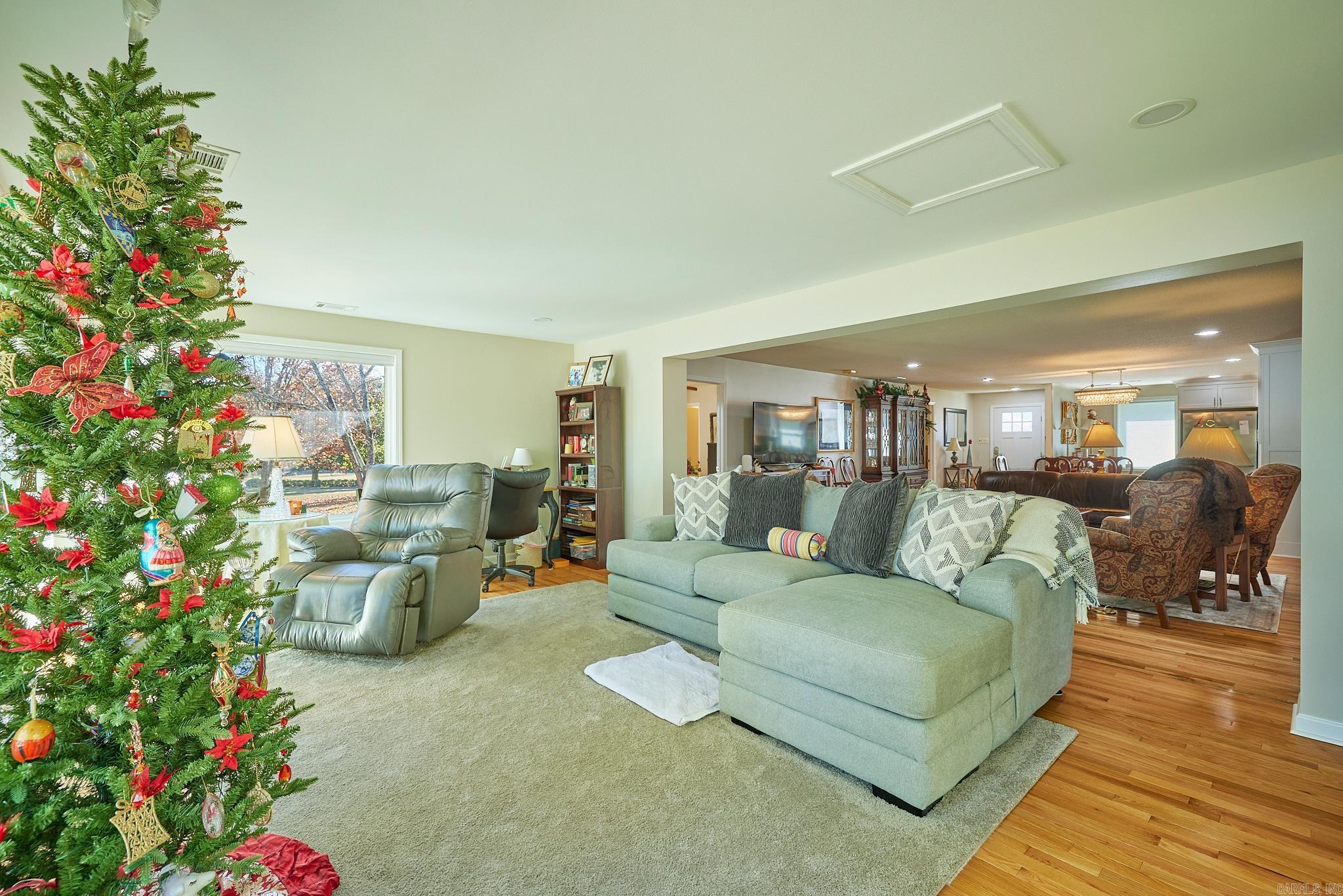 CAROLINE ACRES - Residential