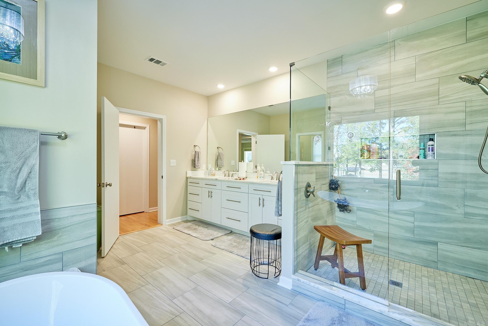 CAROLINE ACRES - Residential