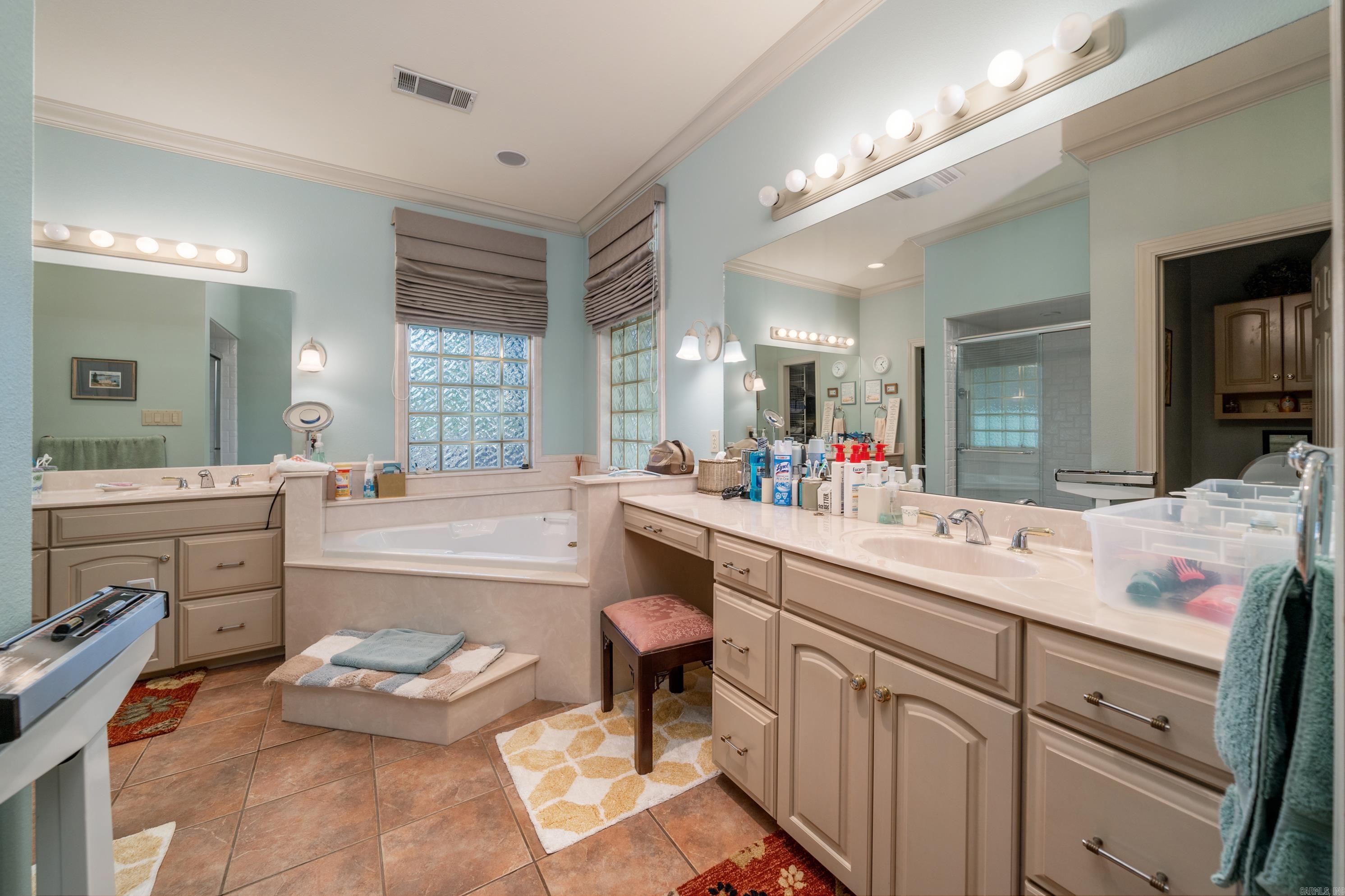 MEADOW WOOD SUB - Residential