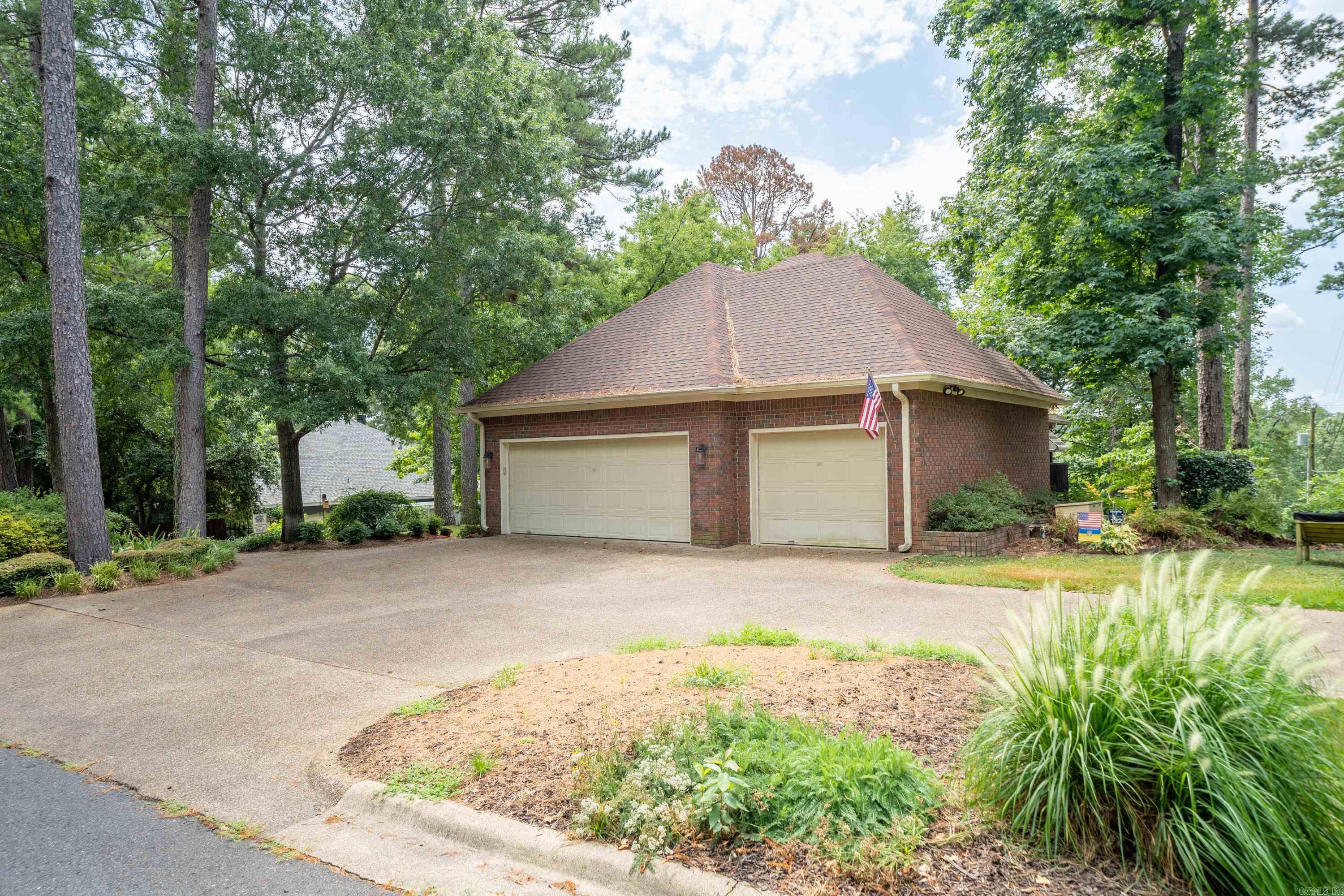 MEADOW WOOD SUB - Residential