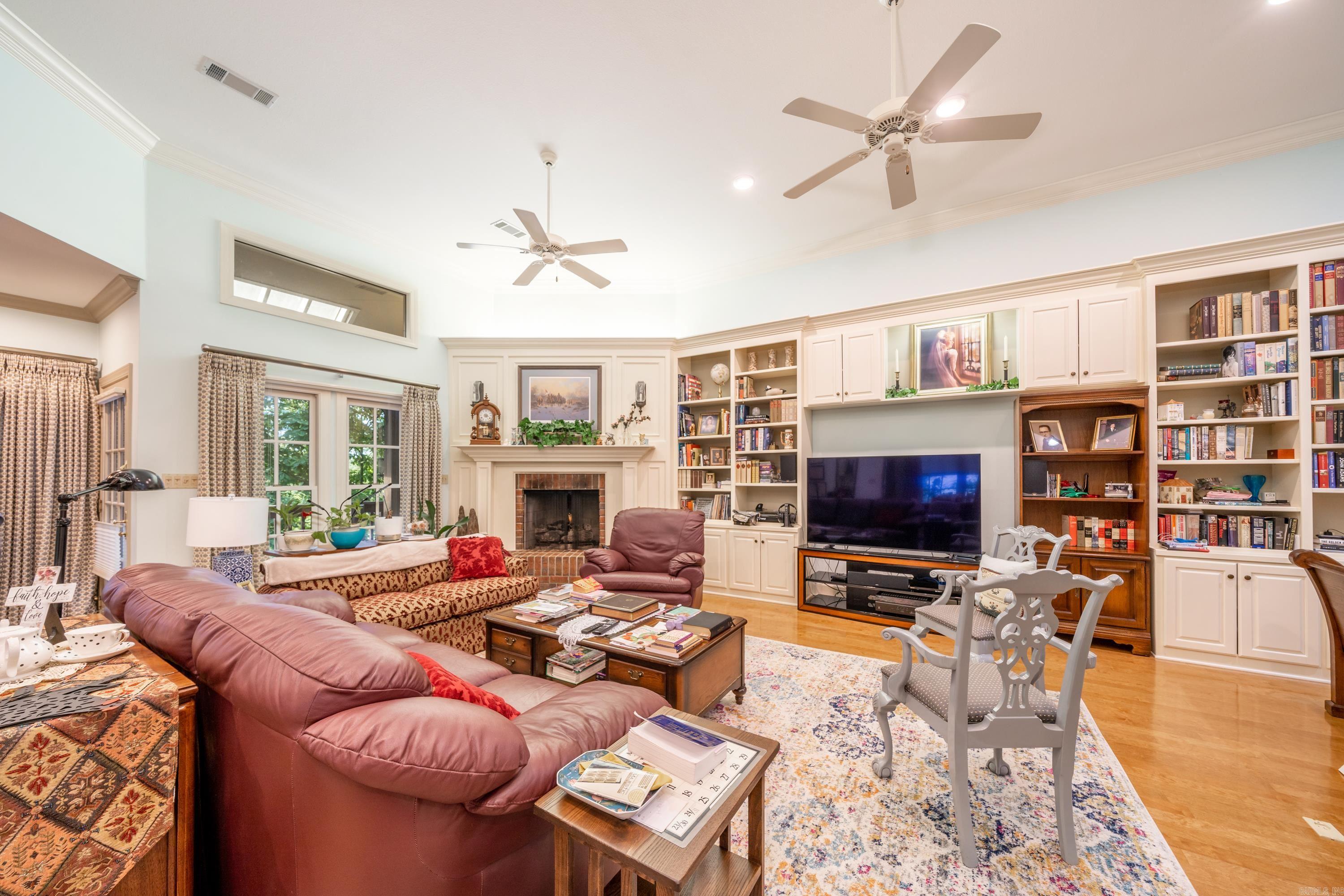 MEADOW WOOD SUB - Residential