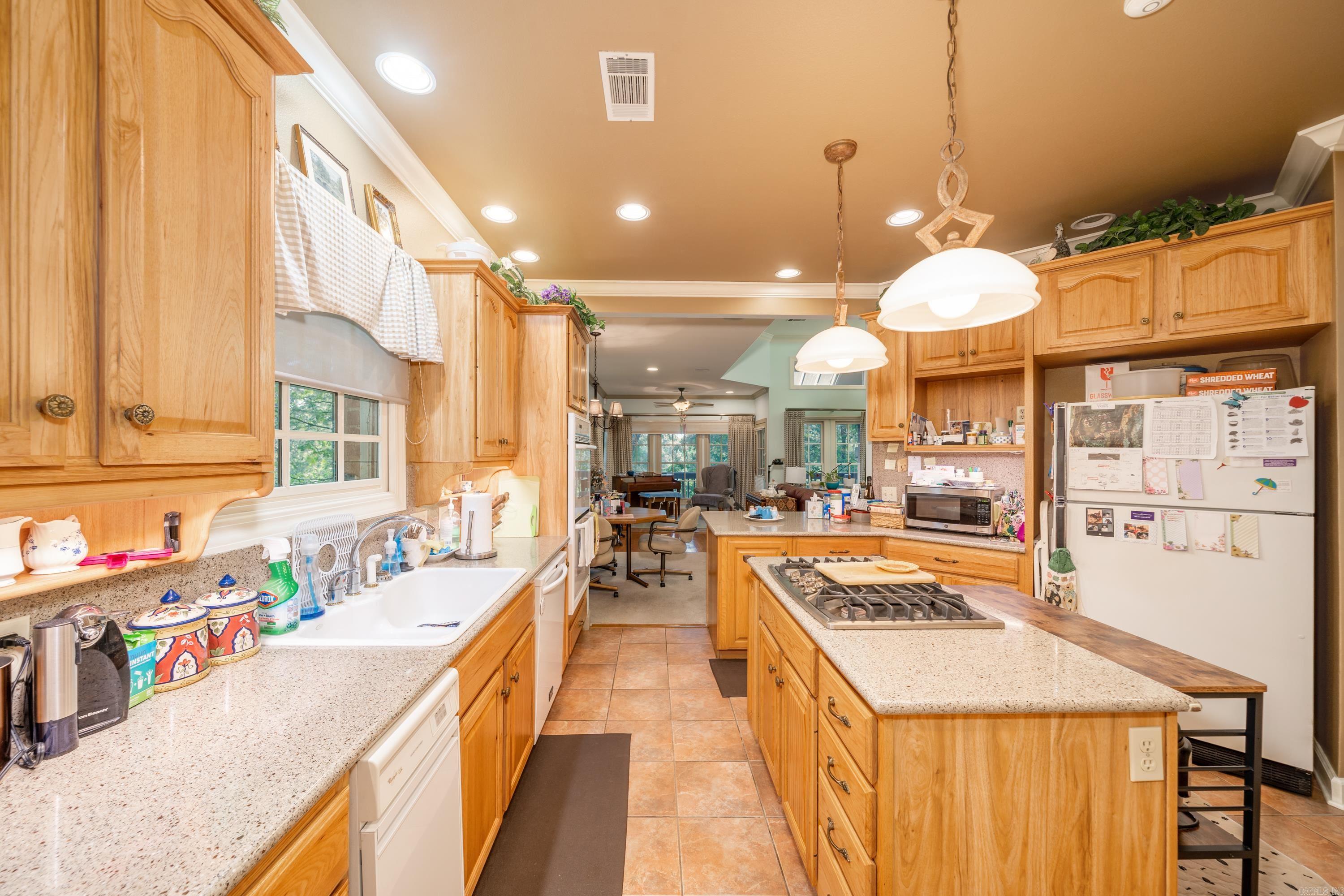 MEADOW WOOD SUB - Residential