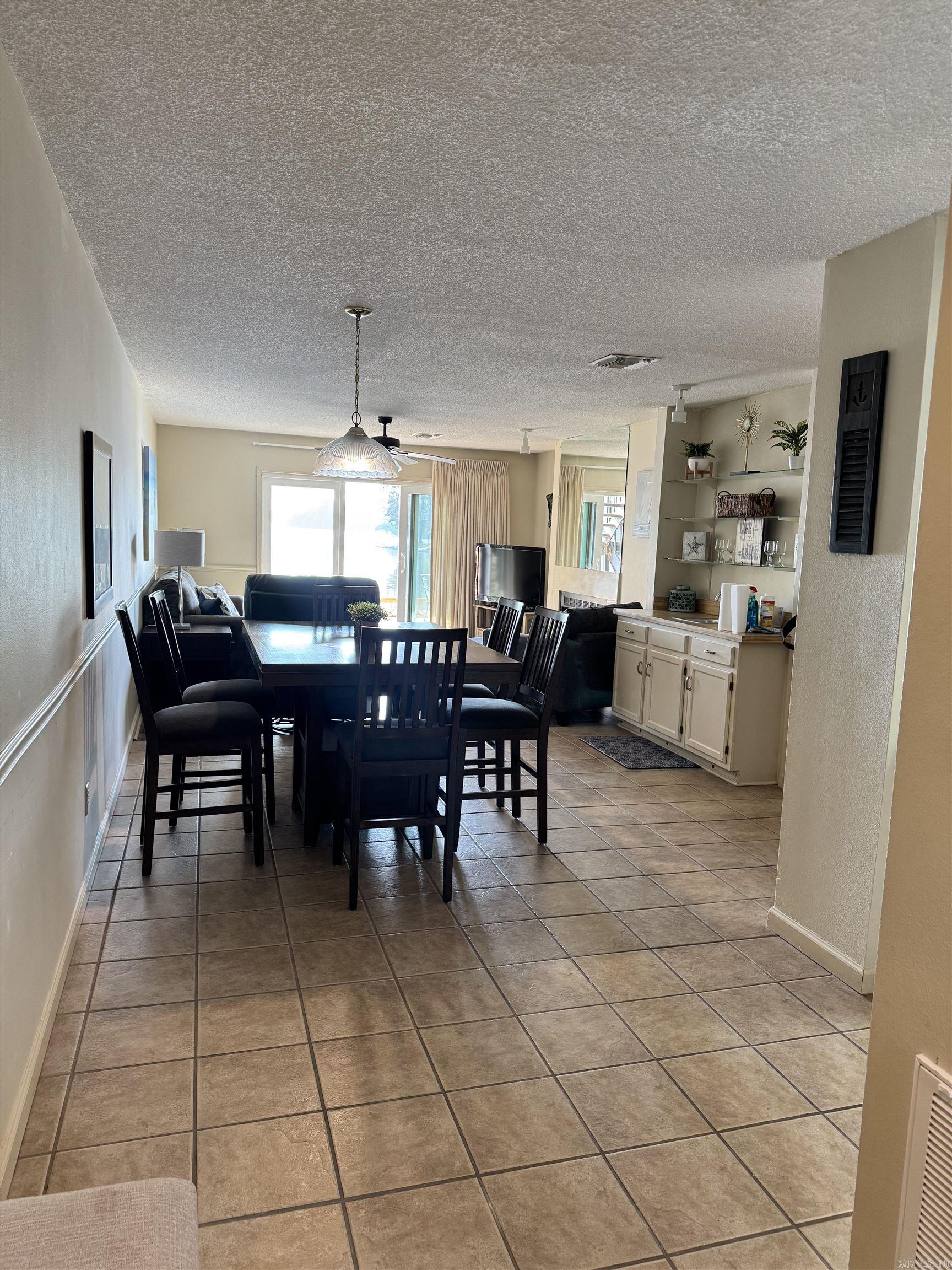 EMERALD ISLE HPR - Residential Lease