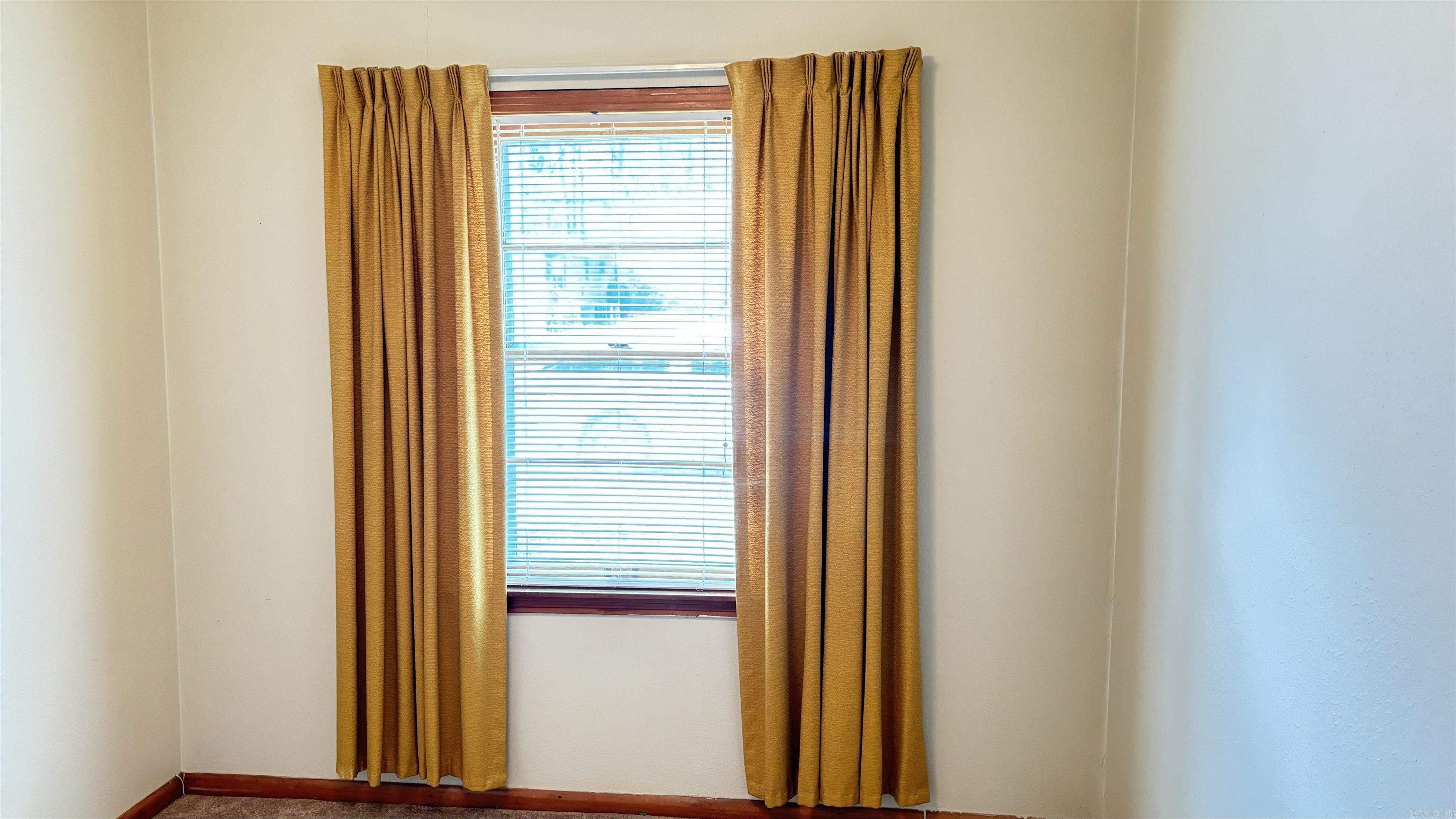 BARROW JOHN - Residential